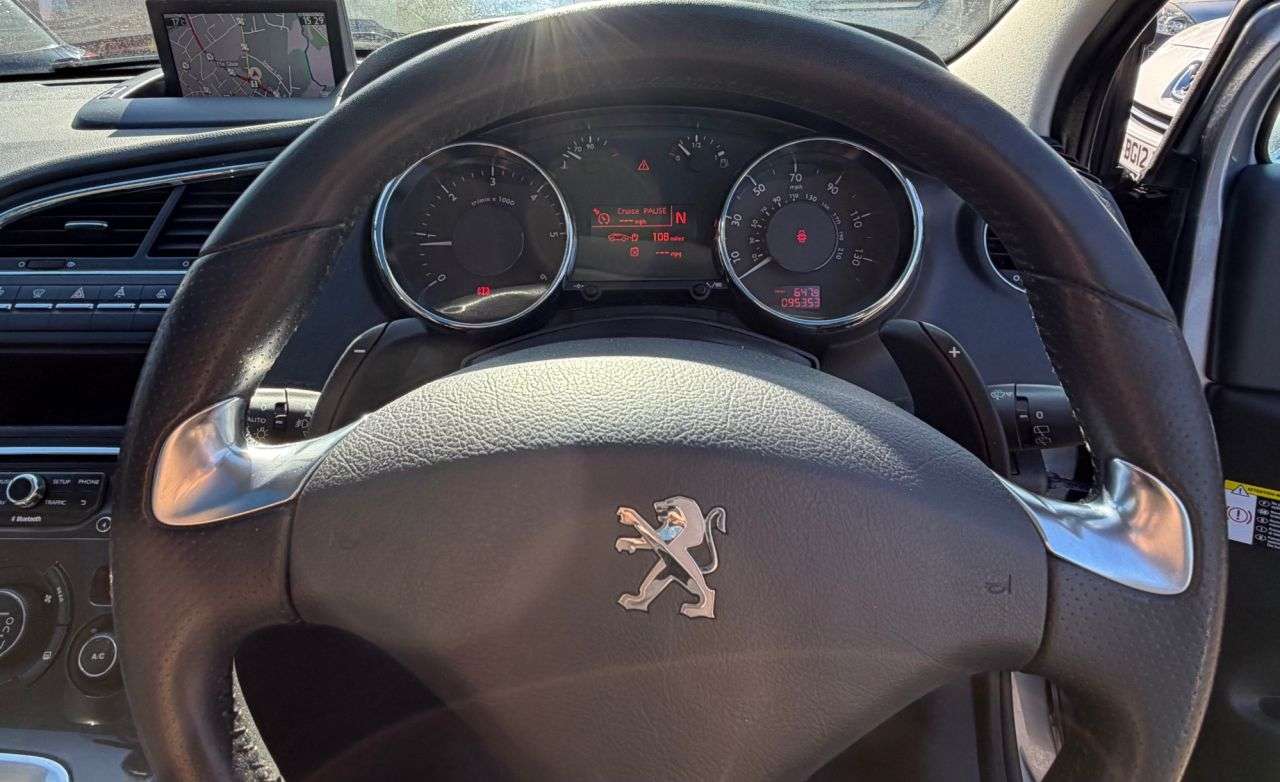 2014 PEUGEOT 5008 2014 PEUGEOT 5008