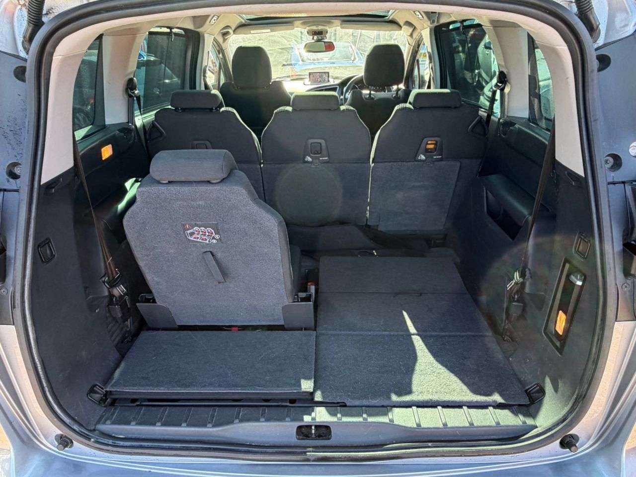 2014 PEUGEOT 5008 2014 PEUGEOT 5008