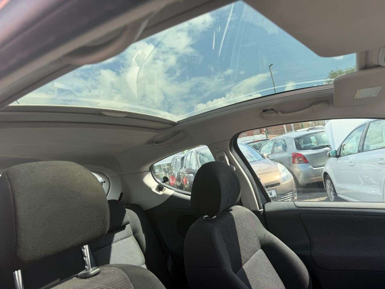 2008 PEUGEOT 207 2008 PEUGEOT 207