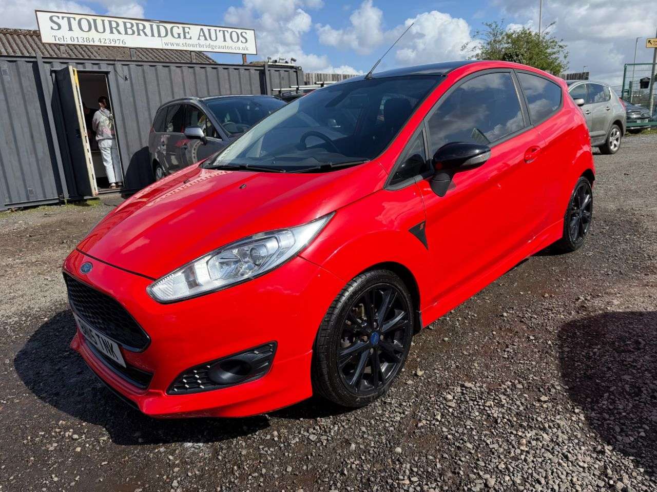 A 2015 FORD FIESTA 1.0T EcoBoost Zetec S Red Edition Hatchback 3dr Petrol Manual Euro 6 (s/s) A 2015 FORD FIESTA 1.0T EcoBoost Zetec S Red Edition Hatchback 3dr Petrol Manual Euro 6 (s/s)