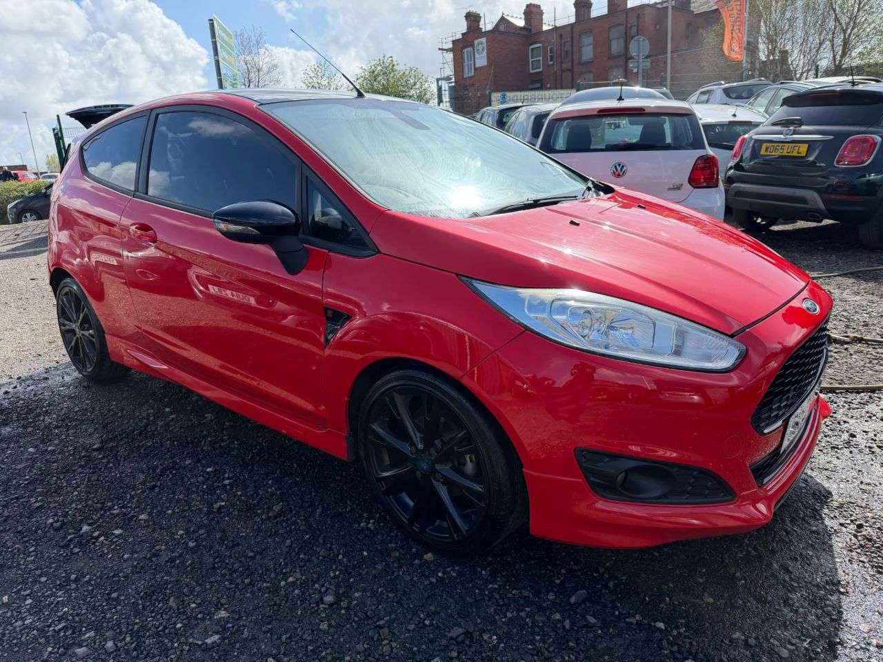 A 2015 FORD FIESTA 1.0T EcoBoost Zetec S Red Edition Hatchback 3dr Petrol Manual Euro 6 (s/s) A 2015 FORD FIESTA 1.0T EcoBoost Zetec S Red Edition Hatchback 3dr Petrol Manual Euro 6 (s/s)