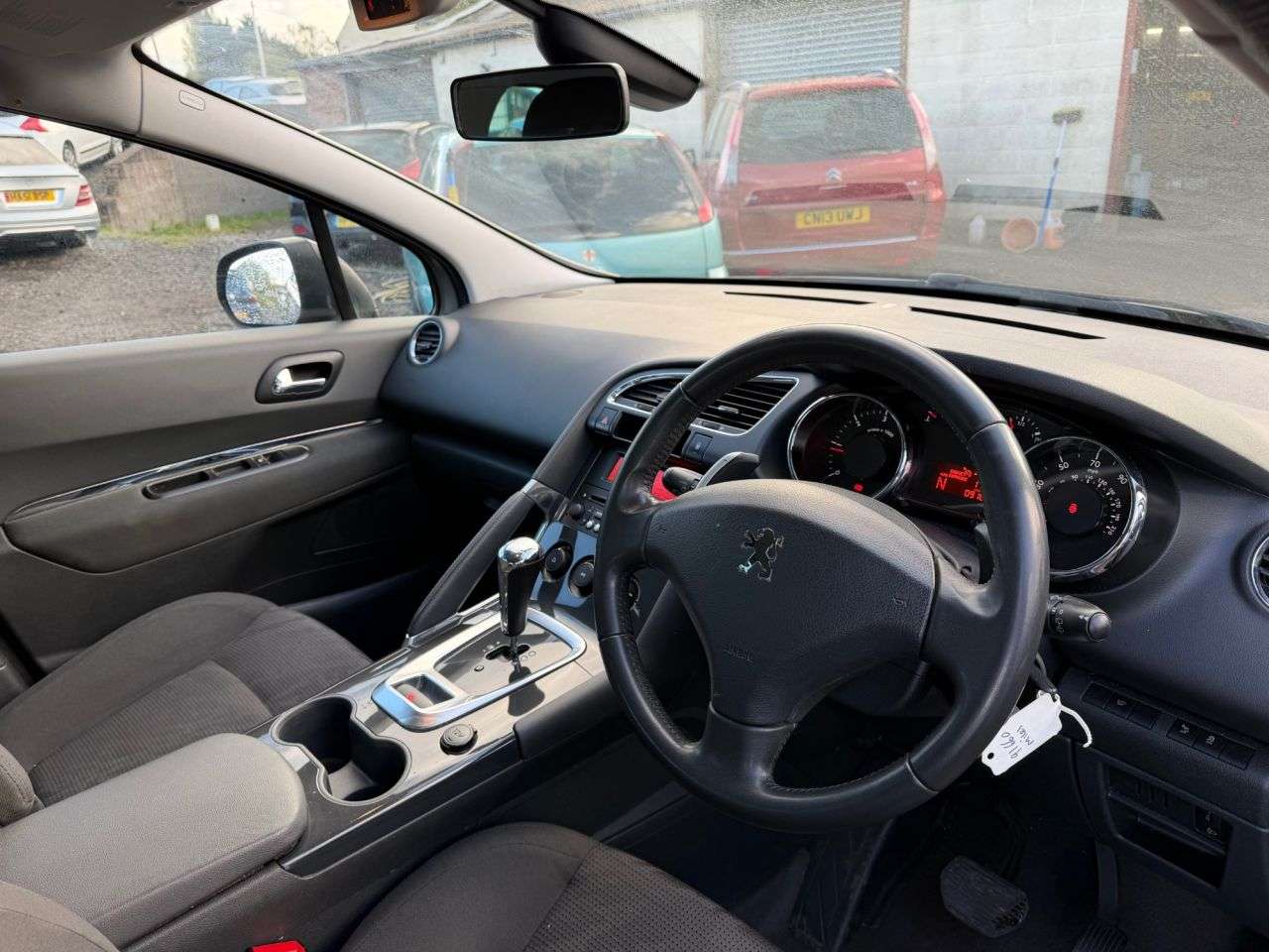 2013 PEUGEOT 3008 2013 PEUGEOT 3008