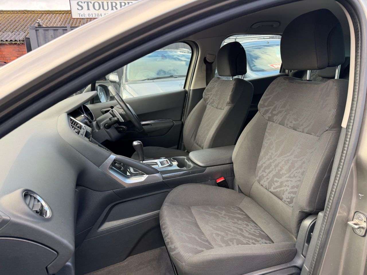 2013 PEUGEOT 3008 2013 PEUGEOT 3008