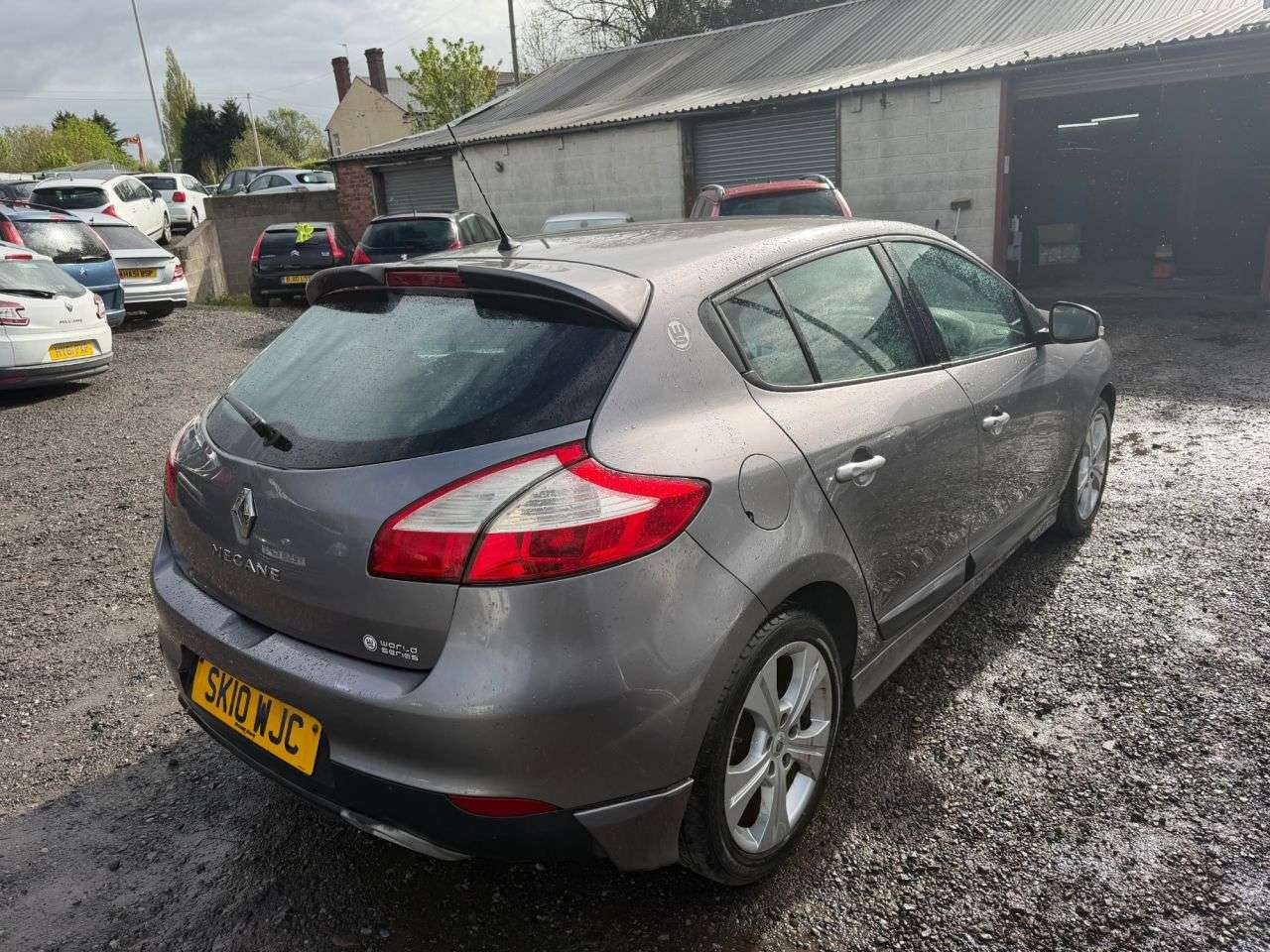 A 2010 RENAULT MEGANE 1.6 16V Dynamique Hatchback 5dr Petrol Manual Euro 5 (110 ps) A 2010 RENAULT MEGANE 1.6 16V Dynamique Hatchback 5dr Petrol Manual Euro 5 (110 ps)