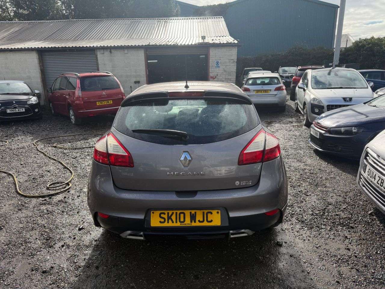 2010 RENAULT MEGANE 2010 RENAULT MEGANE