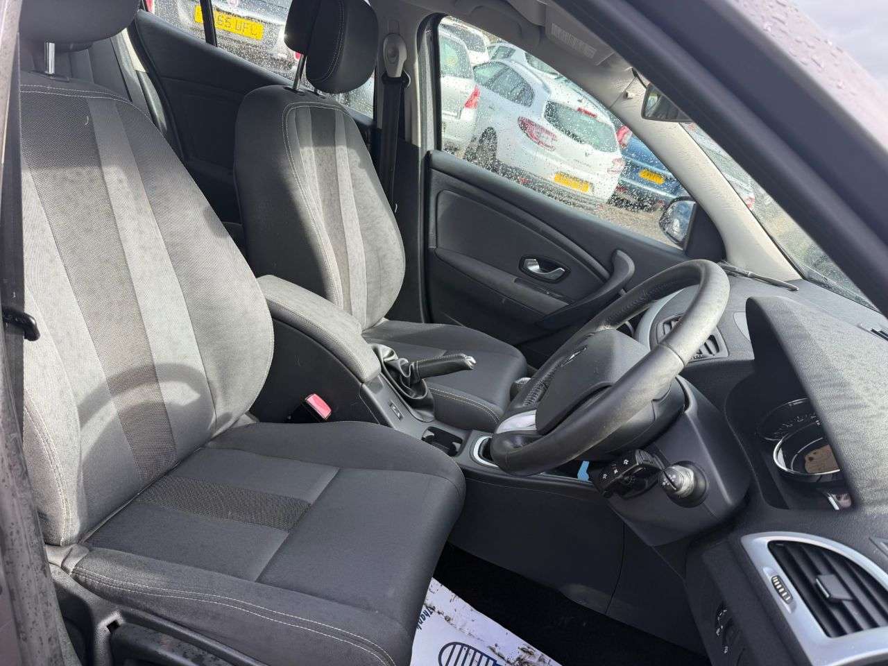 2010 RENAULT MEGANE 2010 RENAULT MEGANE