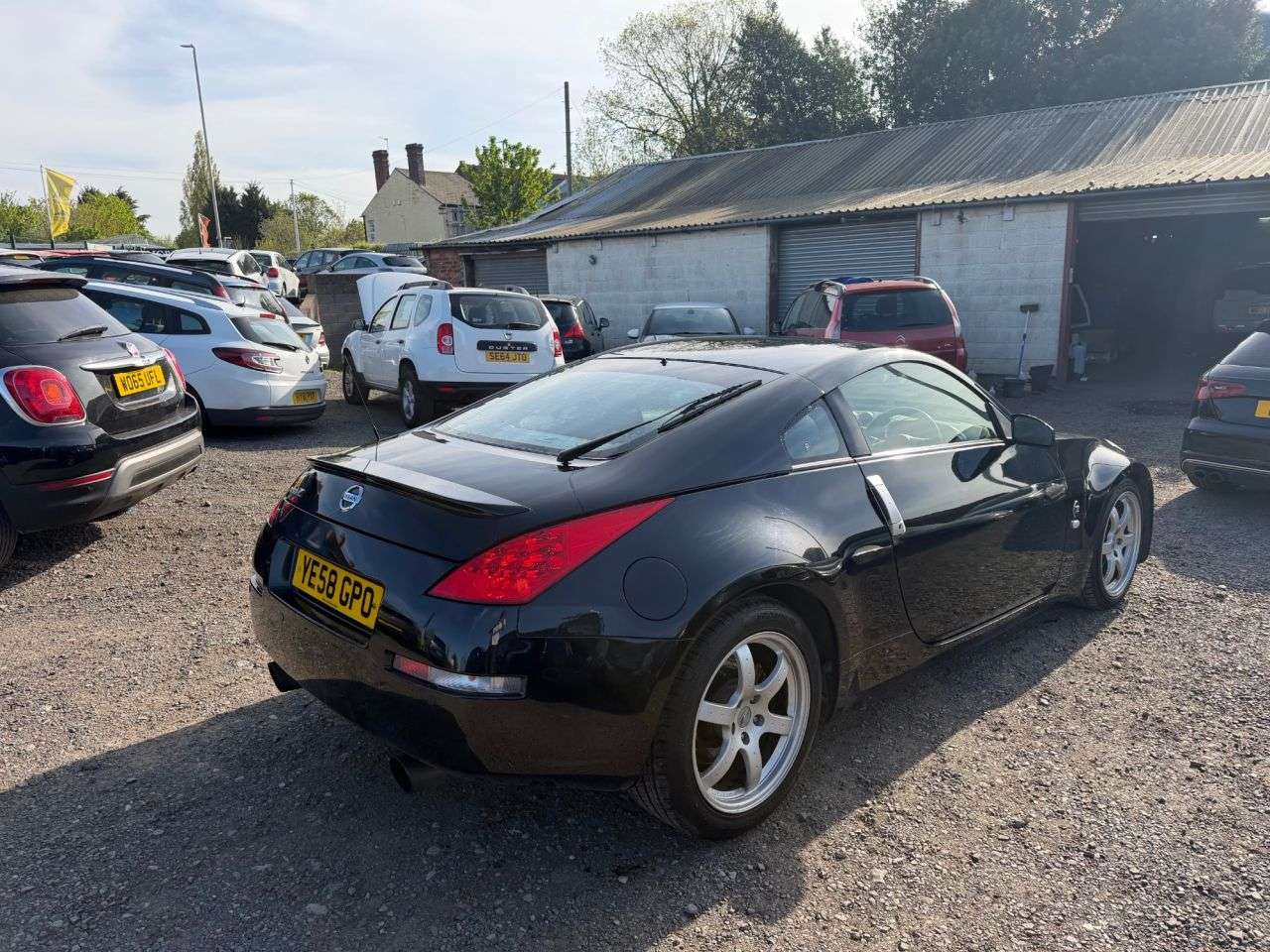 A 2009 NISSAN 350 Z 3.5 V6 GT Coupe 2dr Petrol Manual (280 g/km, 296 bhp) A 2009 NISSAN 350 Z 3.5 V6 GT Coupe 2dr Petrol Manual (280 g/km, 296 bhp)