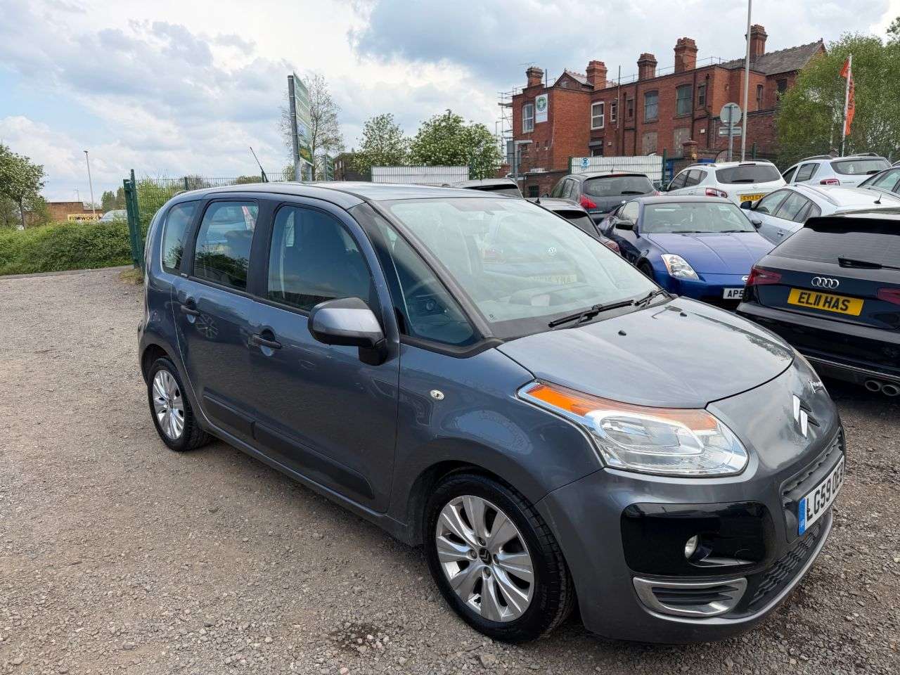 A 2009 CITROEN C3 PICASSO 1.6 HDi VTR+ MPV 5dr Diesel Manual Euro 4 (90 ps) ** 3 Month Warranty ** A 2009 CITROEN C3 PICASSO 1.6 HDi VTR+ MPV 5dr Diesel Manual Euro 4 (90 ps) ** 3 Month Warranty **