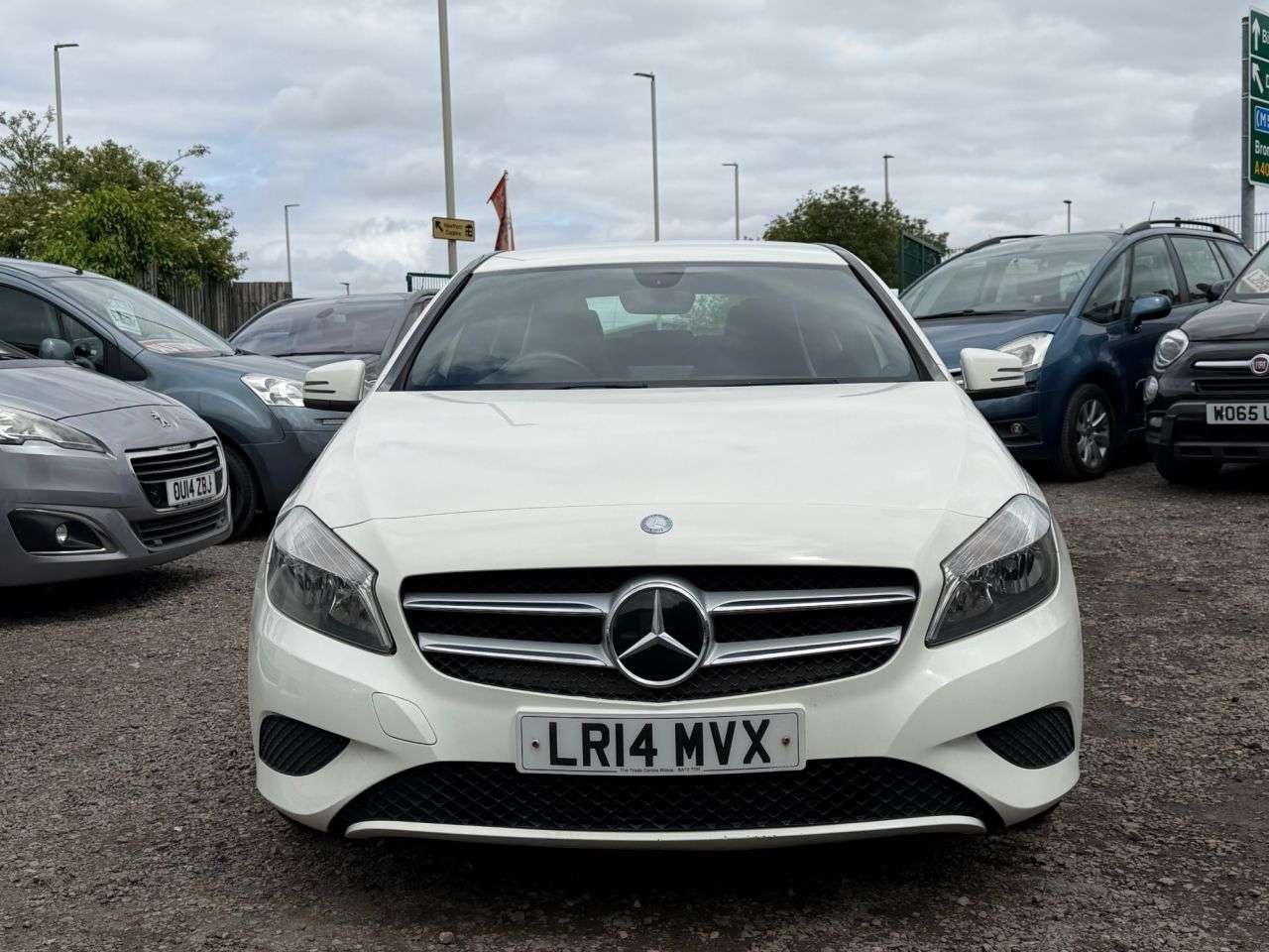 A 2014 MERCEDES-BENZ A-CLASS 1.5 A180 CDI Sport Hatchback 5dr Diesel Manual Euro 5 (s/s) (109 ps) ** 3 M A 2014 MERCEDES-BENZ A-CLASS 1.5 A180 CDI Sport Hatchback 5dr Diesel Manual Euro 5 (s/s) (109 ps) ** 3 M
