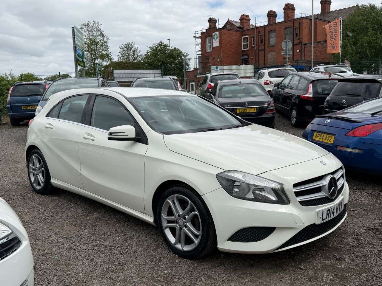 A 2014 MERCEDES-BENZ A-CLASS 1.5 A180 CDI Sport Hatchback 5dr Diesel Manual Euro 5 (s/s) (109 ps) ** 3 M A 2014 MERCEDES-BENZ A-CLASS 1.5 A180 CDI Sport Hatchback 5dr Diesel Manual Euro 5 (s/s) (109 ps) ** 3 M