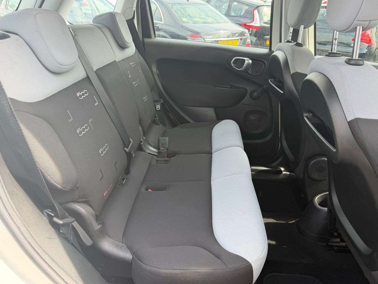 2015 FIAT 500L 2015 FIAT 500L