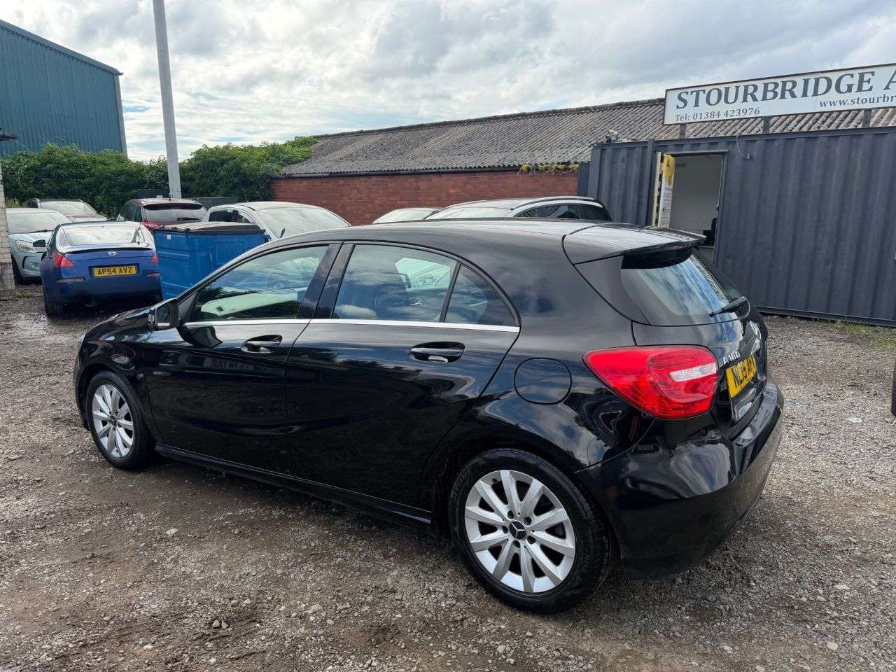 A 2015 MERCEDES-BENZ A-CLASS 1.5 A180 CDI ECO SE Hatchback 5dr Diesel Manual Euro 5 (s/s) (109 ps) ** 3 A 2015 MERCEDES-BENZ A-CLASS 1.5 A180 CDI ECO SE Hatchback 5dr Diesel Manual Euro 5 (s/s) (109 ps) ** 3