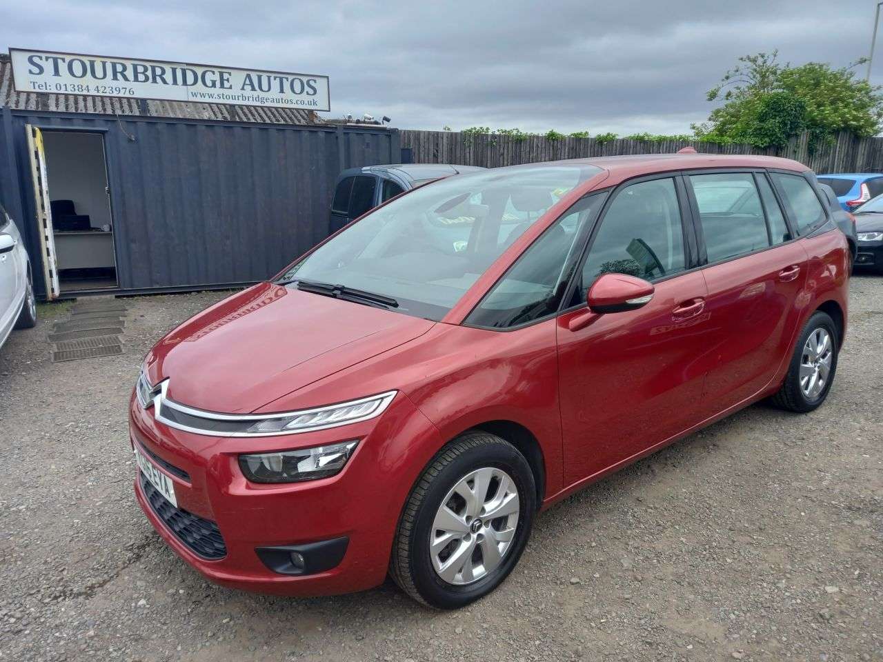 A 2016 CITROEN GRAND C4 PICASSO 1.6 BlueHDi VTR+ MPV 5dr Diesel Manual Euro 6 (s/s) (100 ps) 3 month warran A 2016 CITROEN GRAND C4 PICASSO 1.6 BlueHDi VTR+ MPV 5dr Diesel Manual Euro 6 (s/s) (100 ps) 3 month warran