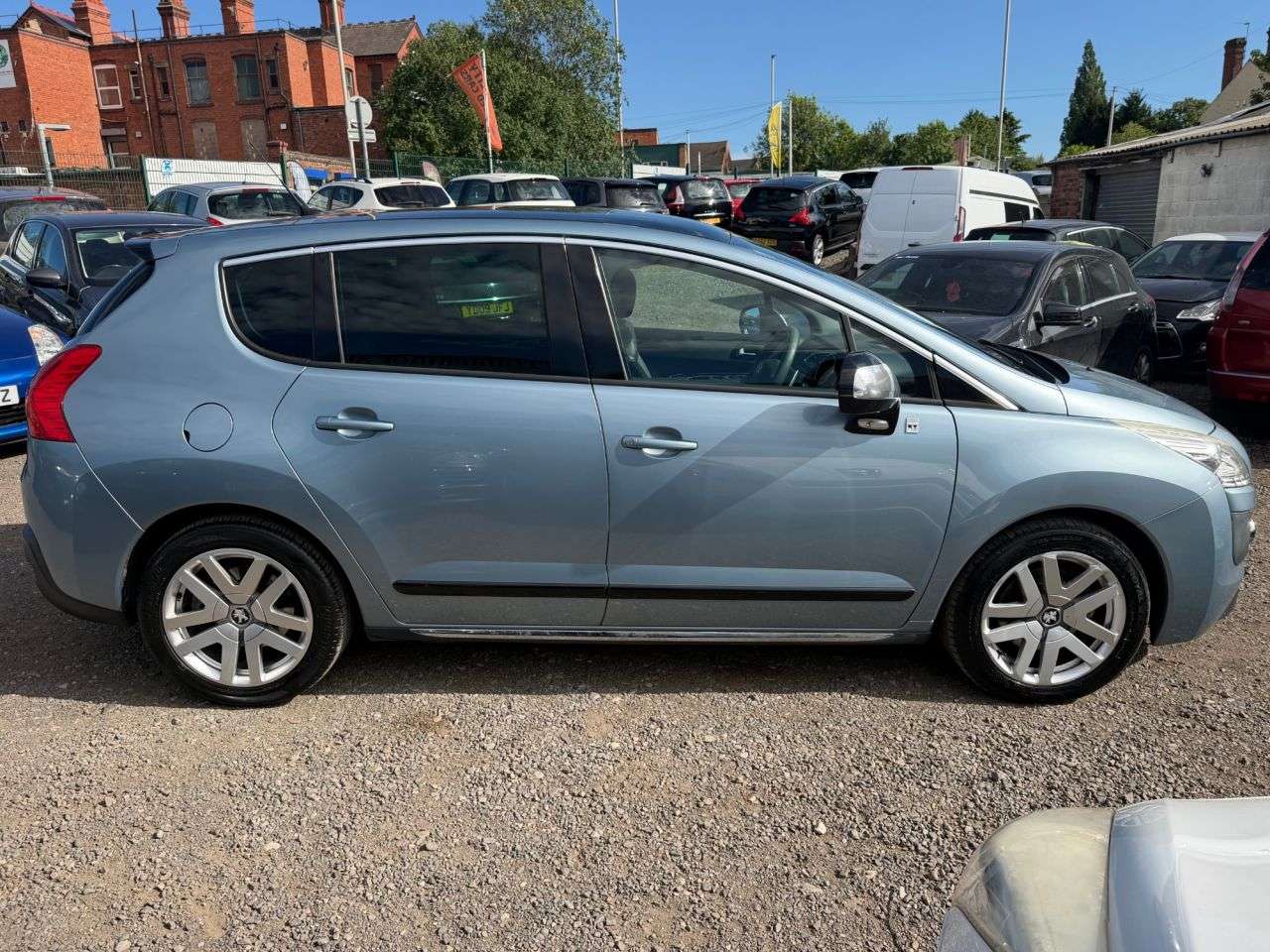 2011 PEUGEOT 3008 2011 PEUGEOT 3008