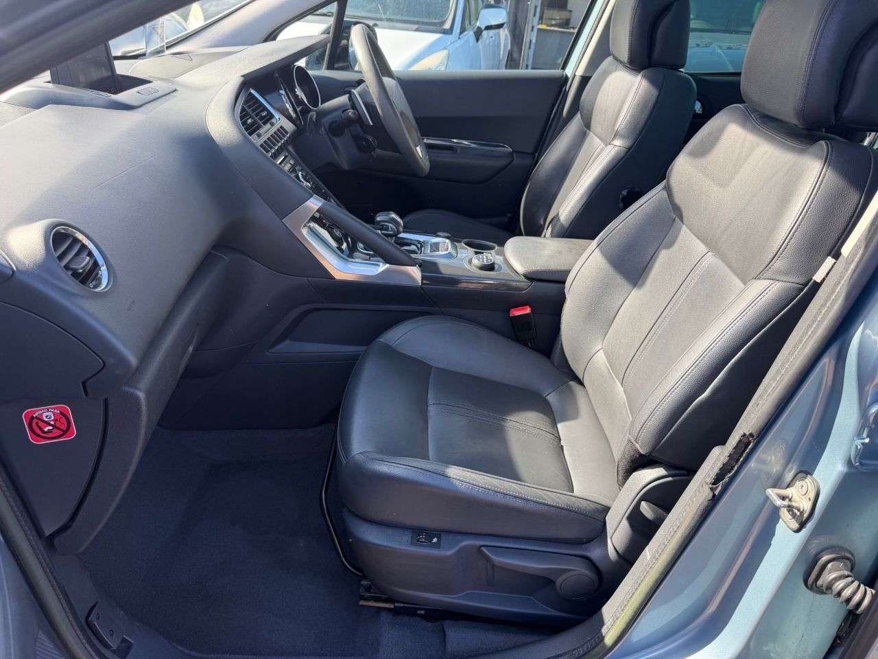 2011 PEUGEOT 3008 2011 PEUGEOT 3008
