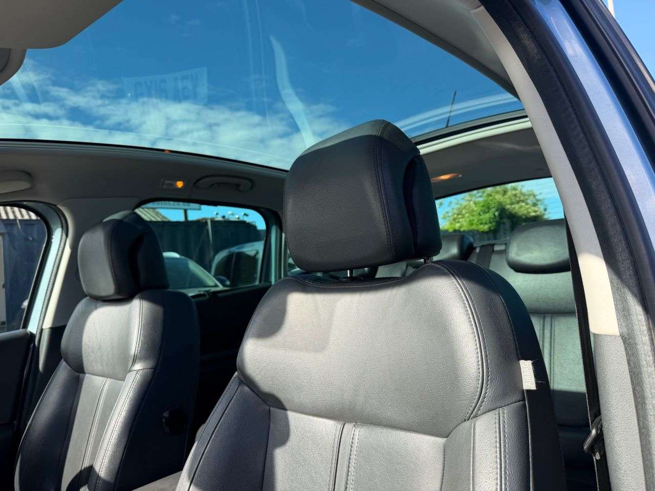 2011 PEUGEOT 3008 2011 PEUGEOT 3008