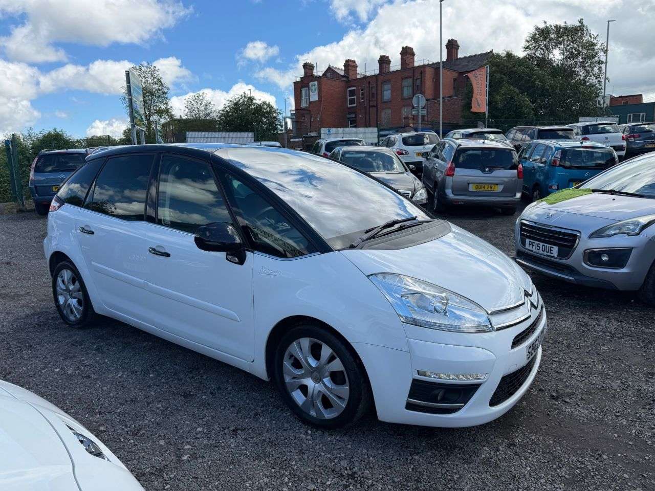 A 2012 CITROEN C4 PICASSO 1.6 e-HDi Airdream Platinum MPV 5dr Diesel EGS6 Euro 5 (s/s) (110 ps) ** 3 A 2012 CITROEN C4 PICASSO 1.6 e-HDi Airdream Platinum MPV 5dr Diesel EGS6 Euro 5 (s/s) (110 ps) ** 3