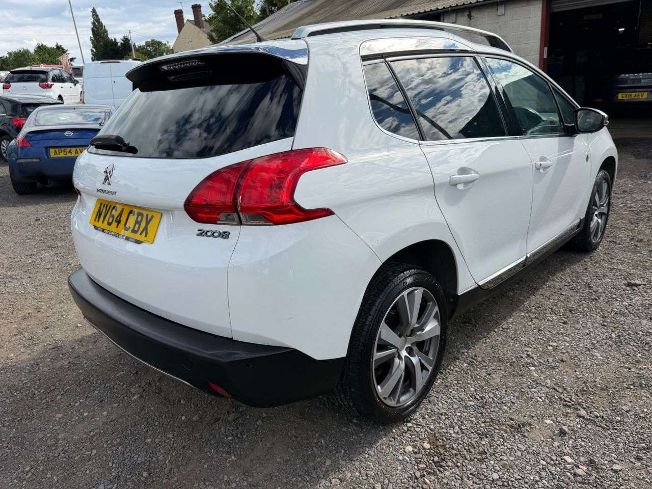 2014 PEUGEOT 2008 2014 PEUGEOT 2008