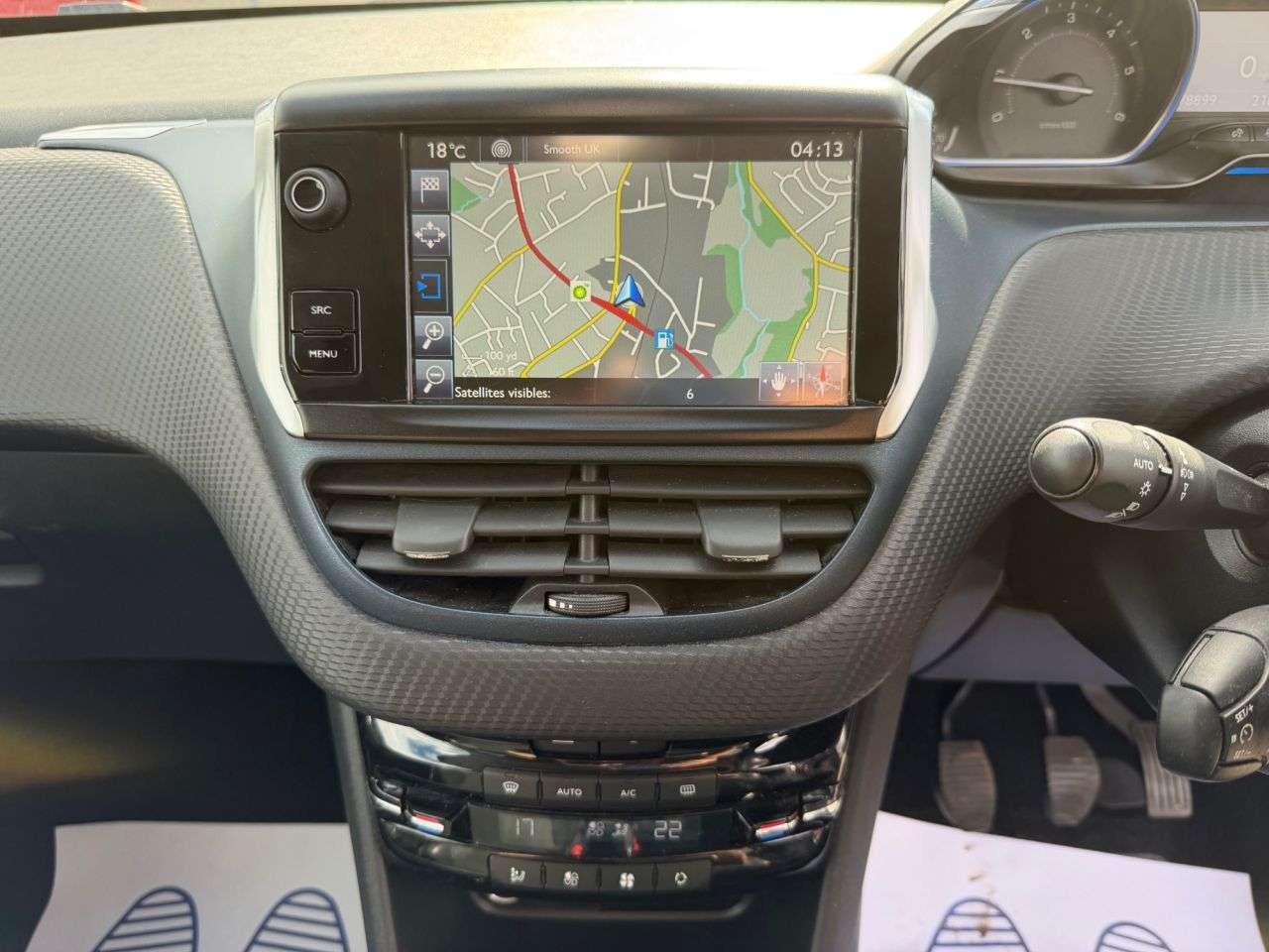 2014 PEUGEOT 2008 2014 PEUGEOT 2008