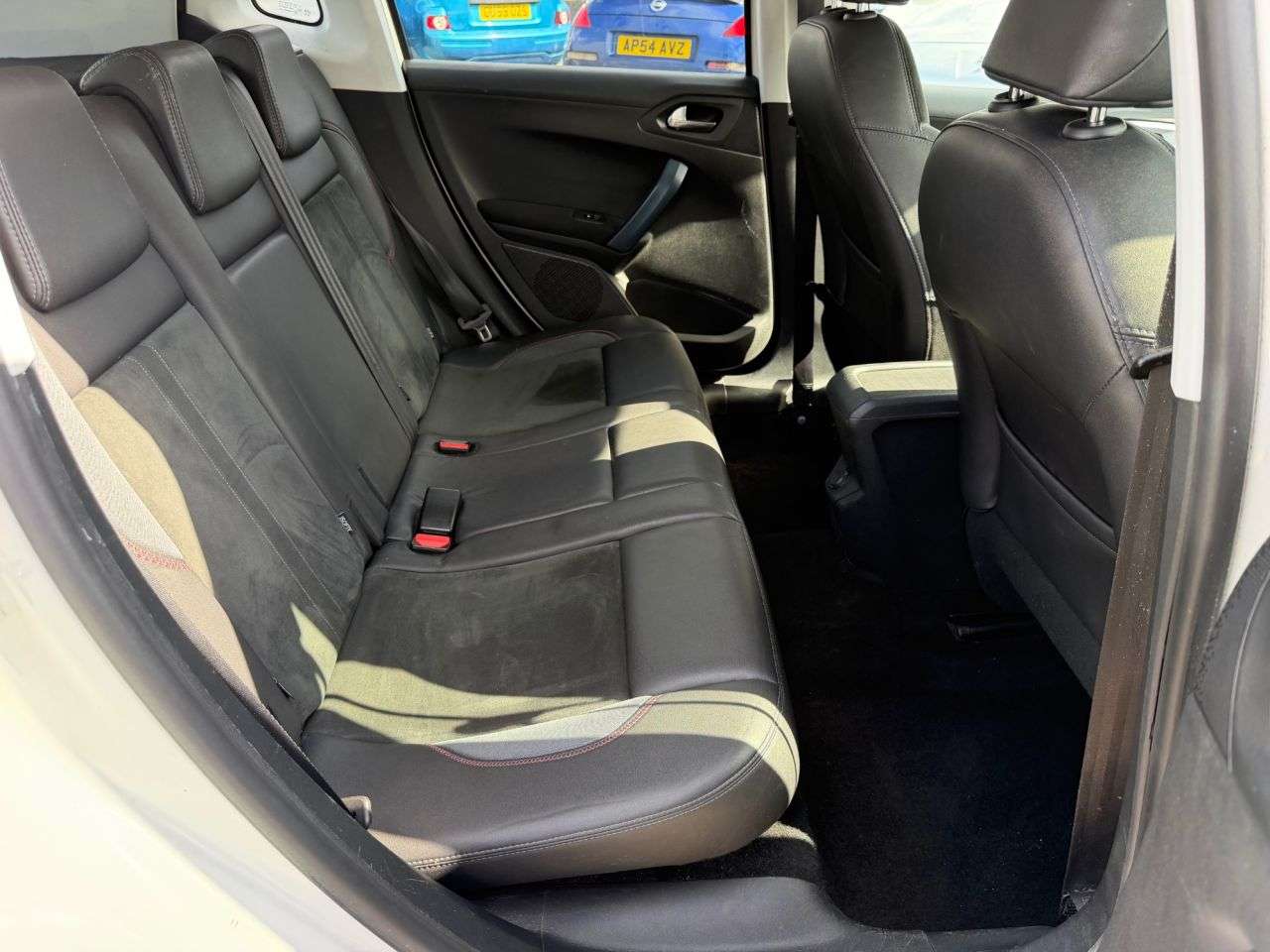 2014 PEUGEOT 2008 2014 PEUGEOT 2008