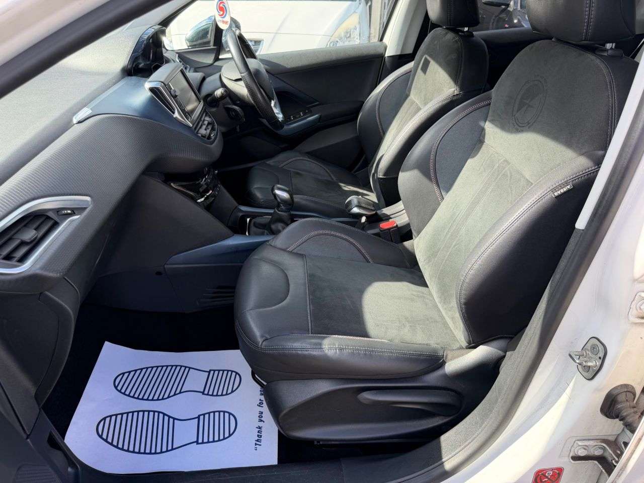 2014 PEUGEOT 2008 2014 PEUGEOT 2008