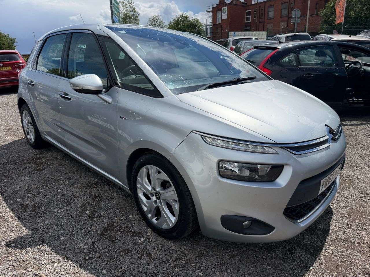 A 2014 CITROEN C4 PICASSO 1.6 e-HDi Airdream Exclusive MPV 5dr Diesel ETG6 Euro 5 (s/s) (115 ps) ** 3 A 2014 CITROEN C4 PICASSO 1.6 e-HDi Airdream Exclusive MPV 5dr Diesel ETG6 Euro 5 (s/s) (115 ps) ** 3