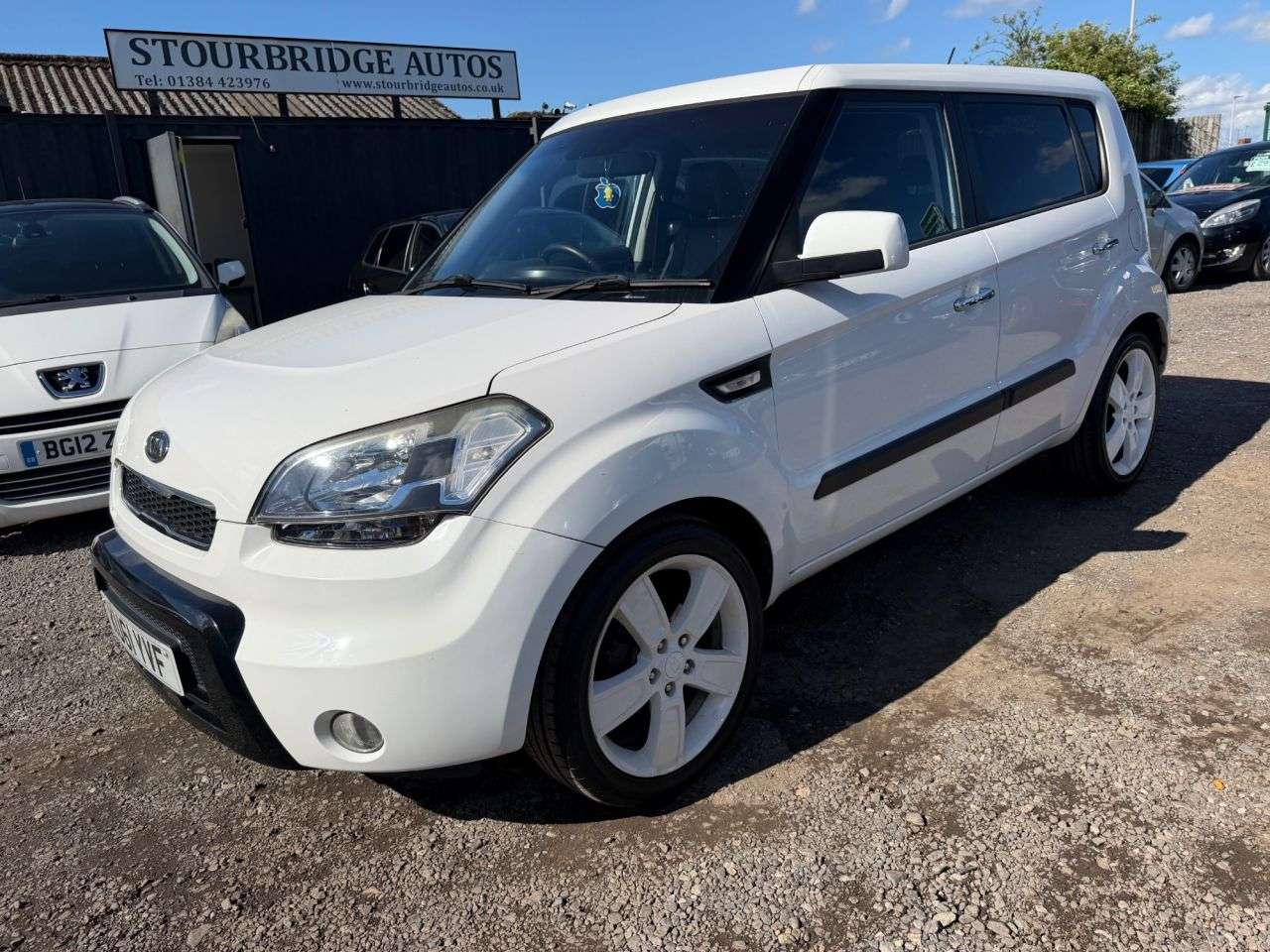A 2011 KIA SOUL 1.6 CRDi Echo SUV 5dr Diesel Manual Euro 4 (126 bhp) ** 3 Month Warranty ** A 2011 KIA SOUL 1.6 CRDi Echo SUV 5dr Diesel Manual Euro 4 (126 bhp) ** 3 Month Warranty **