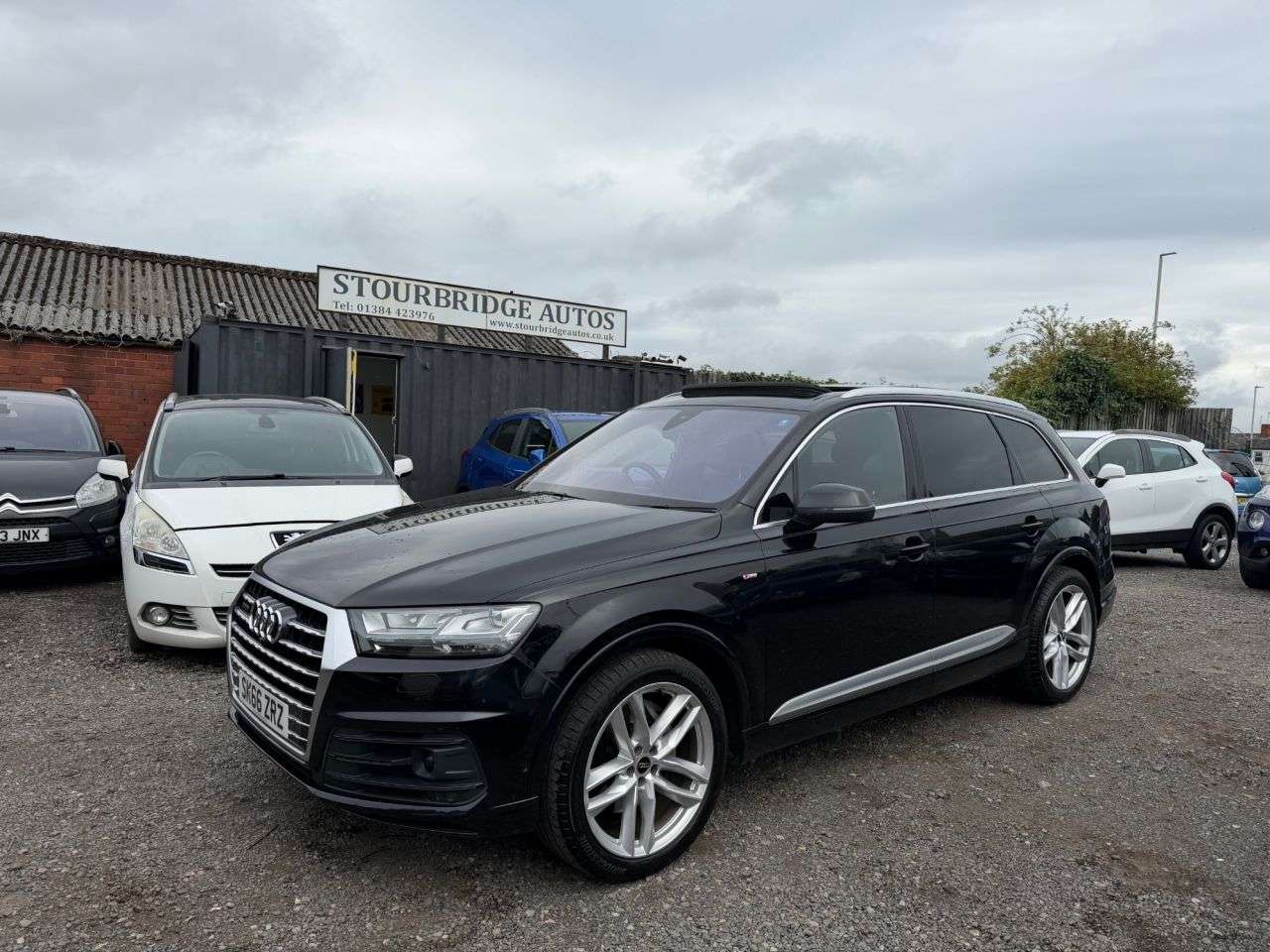 A 2016 AUDI Q7 3.0 TDI V6 S line SUV 5dr Diesel Tiptronic quattro Euro 6 (s/s) (272 ps) ** A 2016 AUDI Q7 3.0 TDI V6 S line SUV 5dr Diesel Tiptronic quattro Euro 6 (s/s) (272 ps) **