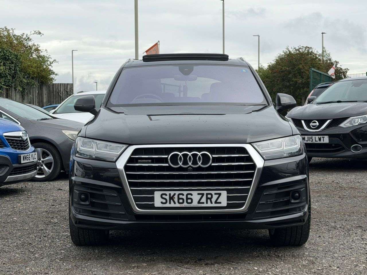 A 2016 AUDI Q7 3.0 TDI V6 S line SUV 5dr Diesel Tiptronic quattro Euro 6 (s/s) (272 ps) ** A 2016 AUDI Q7 3.0 TDI V6 S line SUV 5dr Diesel Tiptronic quattro Euro 6 (s/s) (272 ps) **