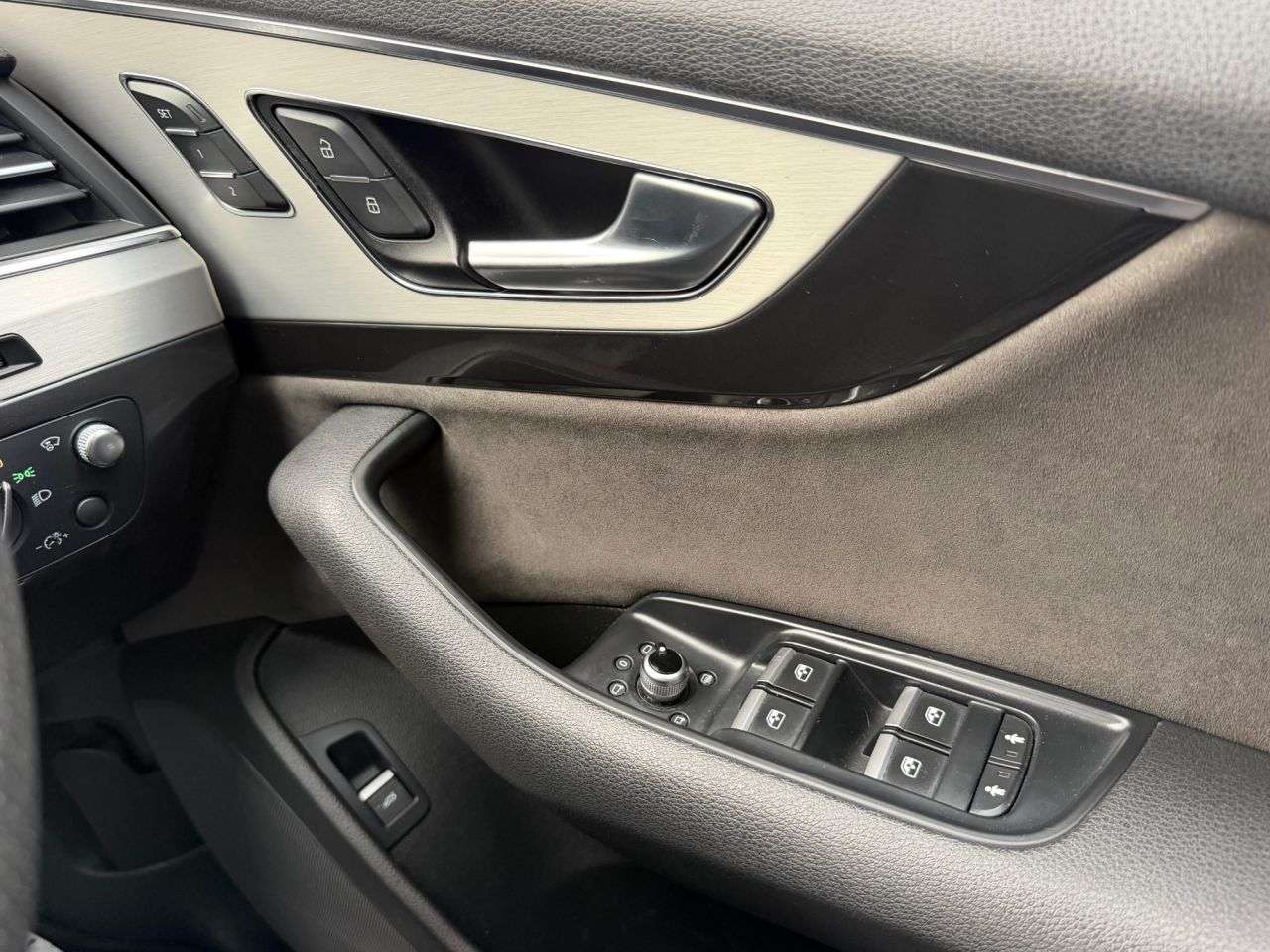 2016 AUDI Q7 2016 AUDI Q7