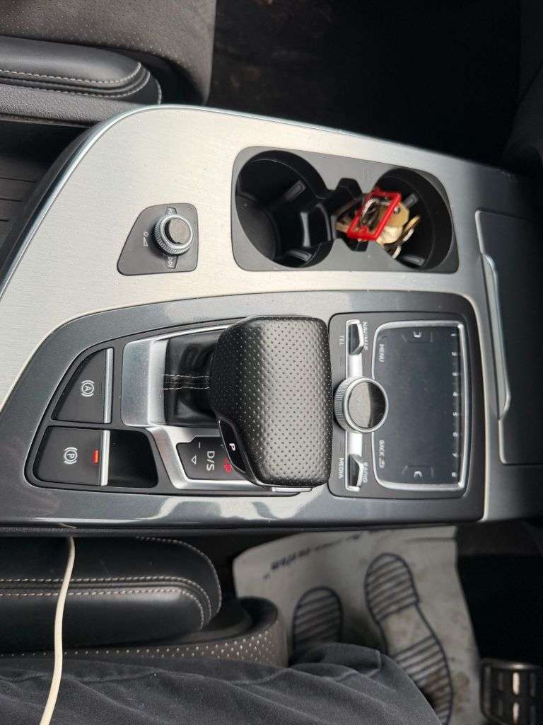 2016 AUDI Q7 2016 AUDI Q7