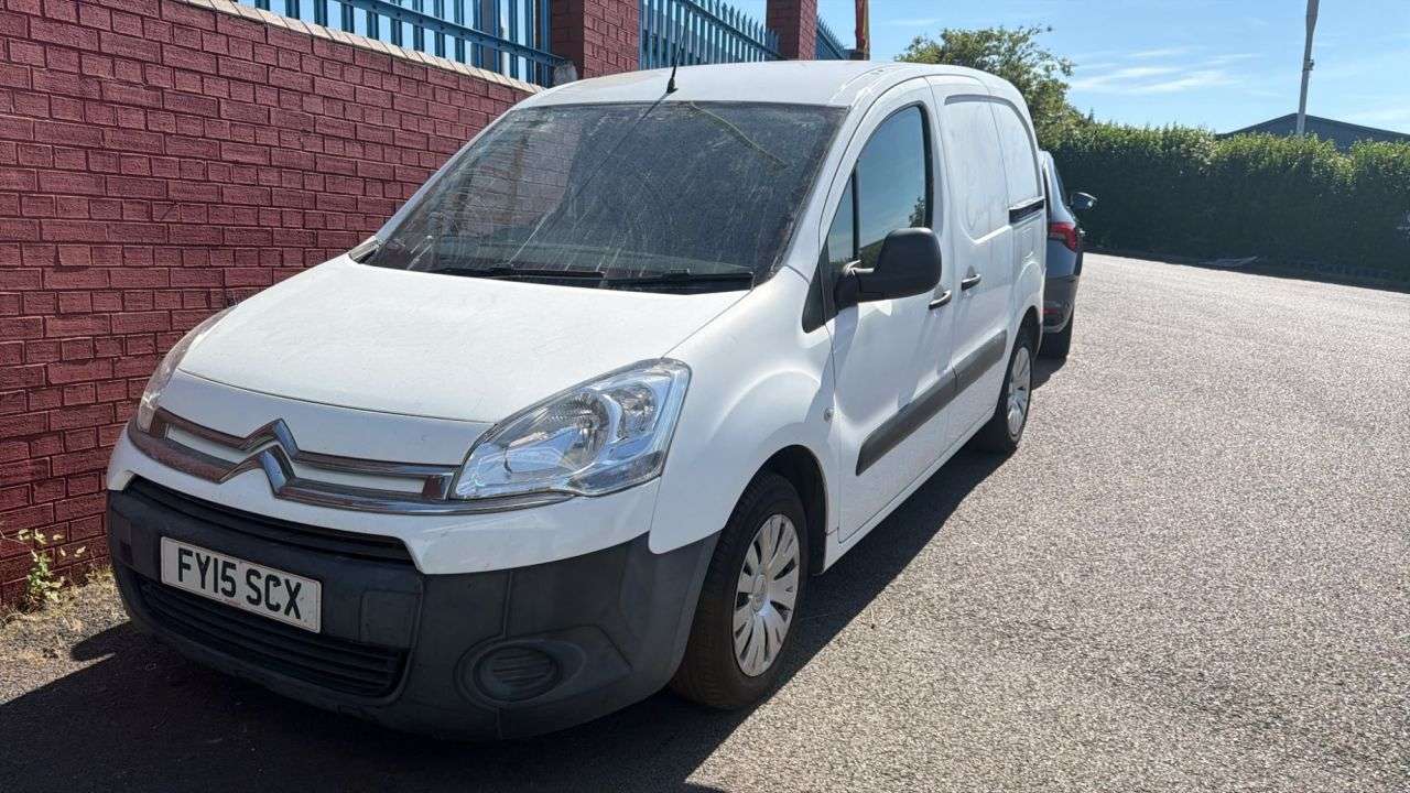 A 2015 CITROEN BERLINGO 1.6 HDi 625 Enterprise Panel Van 5dr Diesel Manual L1 (Euro 5) (135 g/km, 7 A 2015 CITROEN BERLINGO 1.6 HDi 625 Enterprise Panel Van 5dr Diesel Manual L1 (Euro 5) (135 g/km, 7