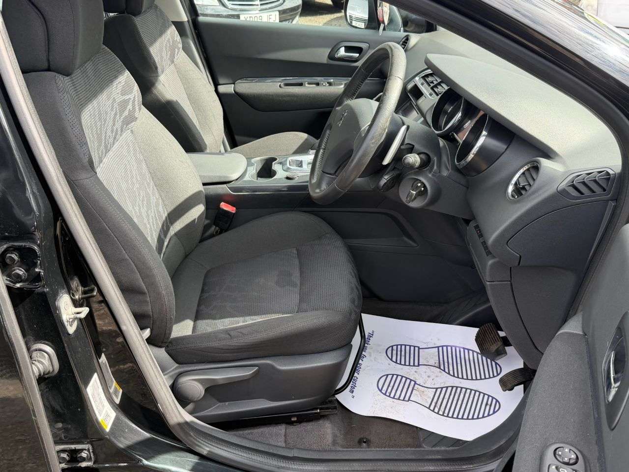 2013 PEUGEOT 3008 2013 PEUGEOT 3008