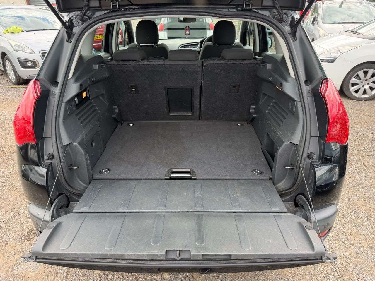 2013 PEUGEOT 3008 2013 PEUGEOT 3008