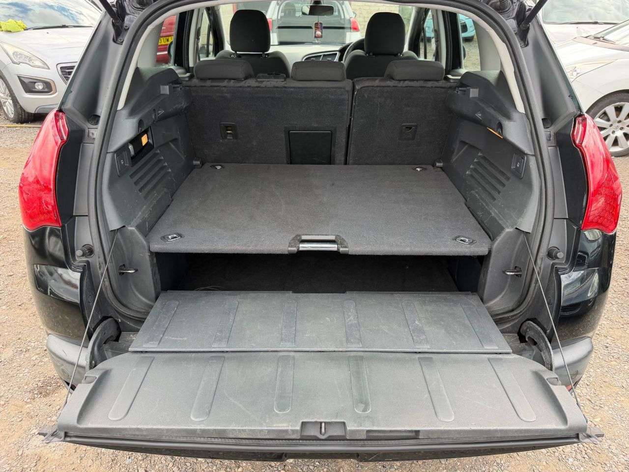 2013 PEUGEOT 3008 2013 PEUGEOT 3008