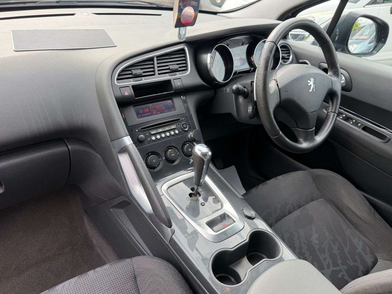 2013 PEUGEOT 3008 2013 PEUGEOT 3008