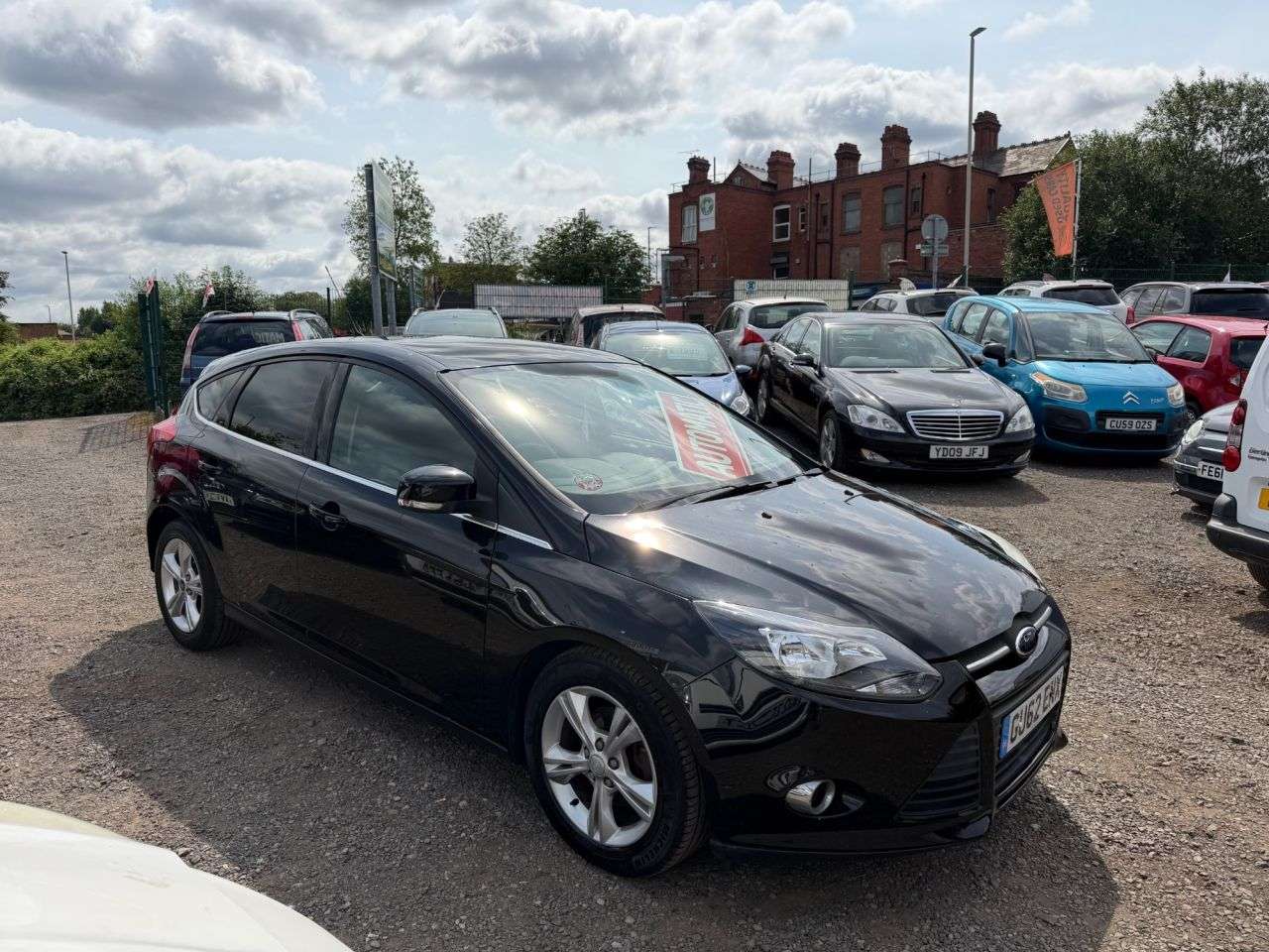 A 2012 FORD FOCUS 1.6 Zetec Hatchback 5dr Petrol Powershift Euro 5 (125 ps) ** 3 Month Warran A 2012 FORD FOCUS 1.6 Zetec Hatchback 5dr Petrol Powershift Euro 5 (125 ps) ** 3 Month Warran