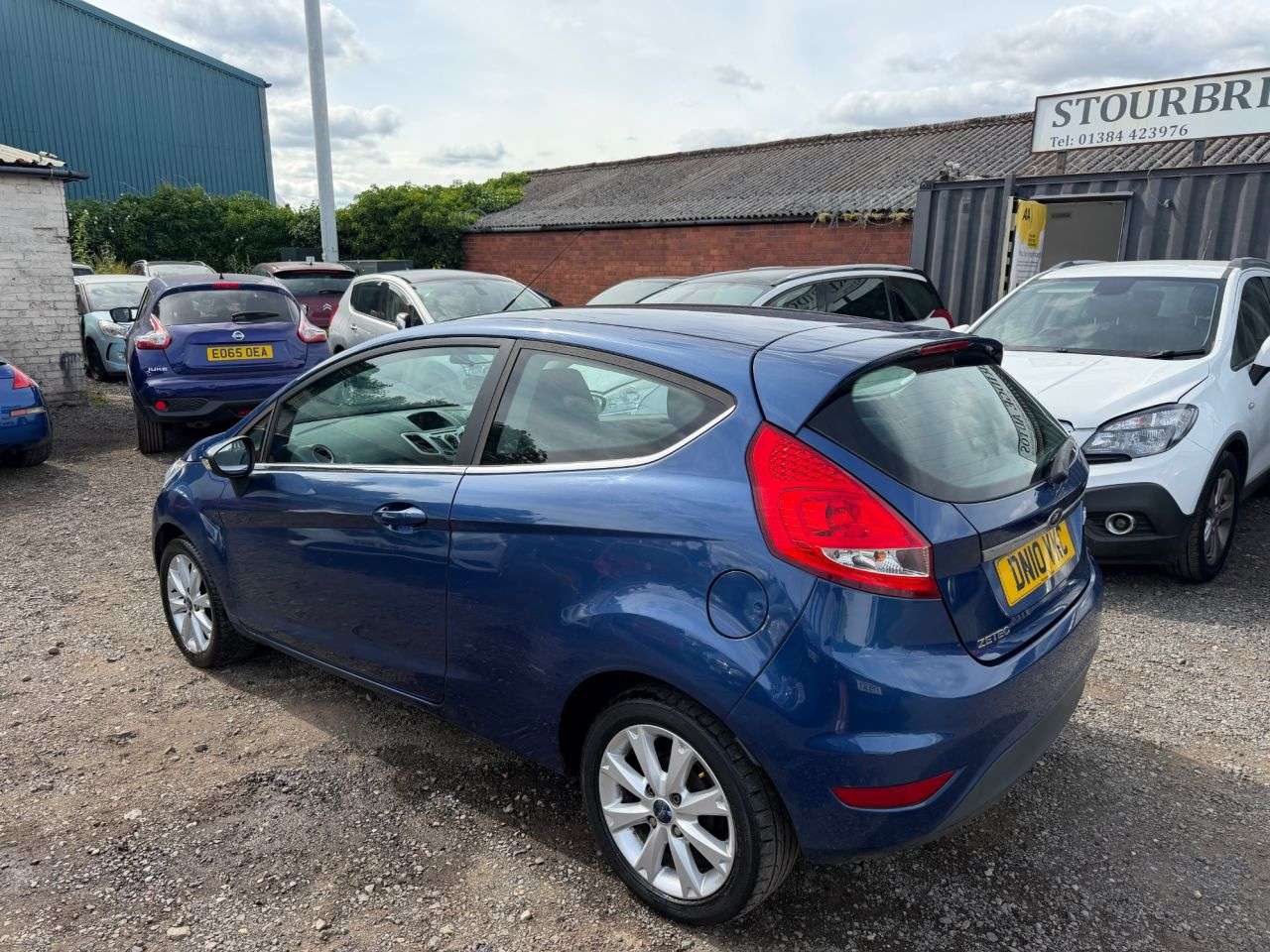 2010 FORD FIESTA 2010 FORD FIESTA
