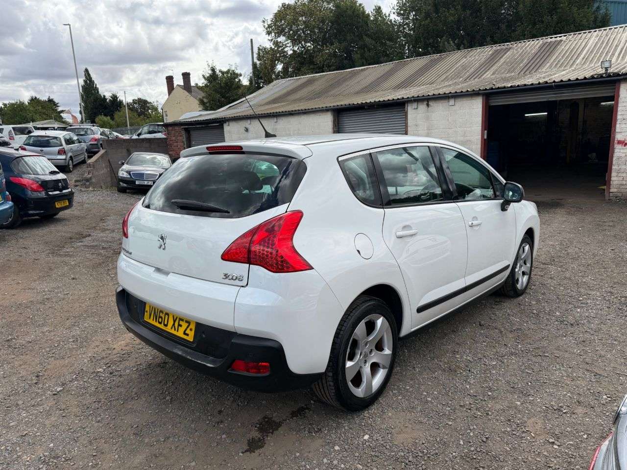 A 2010 PEUGEOT 3008 1.6 HDi Sport SUV 5dr Diesel EGC Euro 5 (112 ps) ** 3 Month Warranty ** A 2010 PEUGEOT 3008 1.6 HDi Sport SUV 5dr Diesel EGC Euro 5 (112 ps) ** 3 Month Warranty **