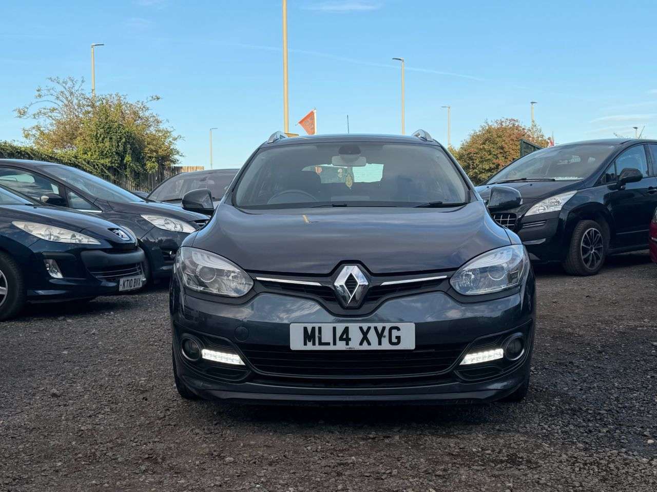 A 2014 RENAULT MEGANE 1.5 dCi ENERGY Dynamique TomTom Sport Tourer 5dr Diesel Manual Euro 5 (s/s) A 2014 RENAULT MEGANE 1.5 dCi ENERGY Dynamique TomTom Sport Tourer 5dr Diesel Manual Euro 5 (s/s)