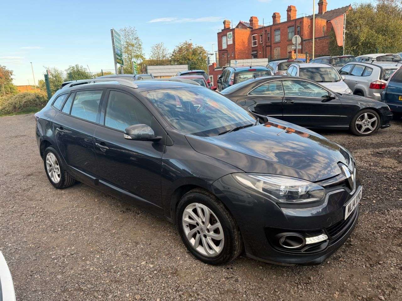 A 2014 RENAULT MEGANE 1.5 dCi ENERGY Dynamique TomTom Sport Tourer 5dr Diesel Manual Euro 5 (s/s) A 2014 RENAULT MEGANE 1.5 dCi ENERGY Dynamique TomTom Sport Tourer 5dr Diesel Manual Euro 5 (s/s)