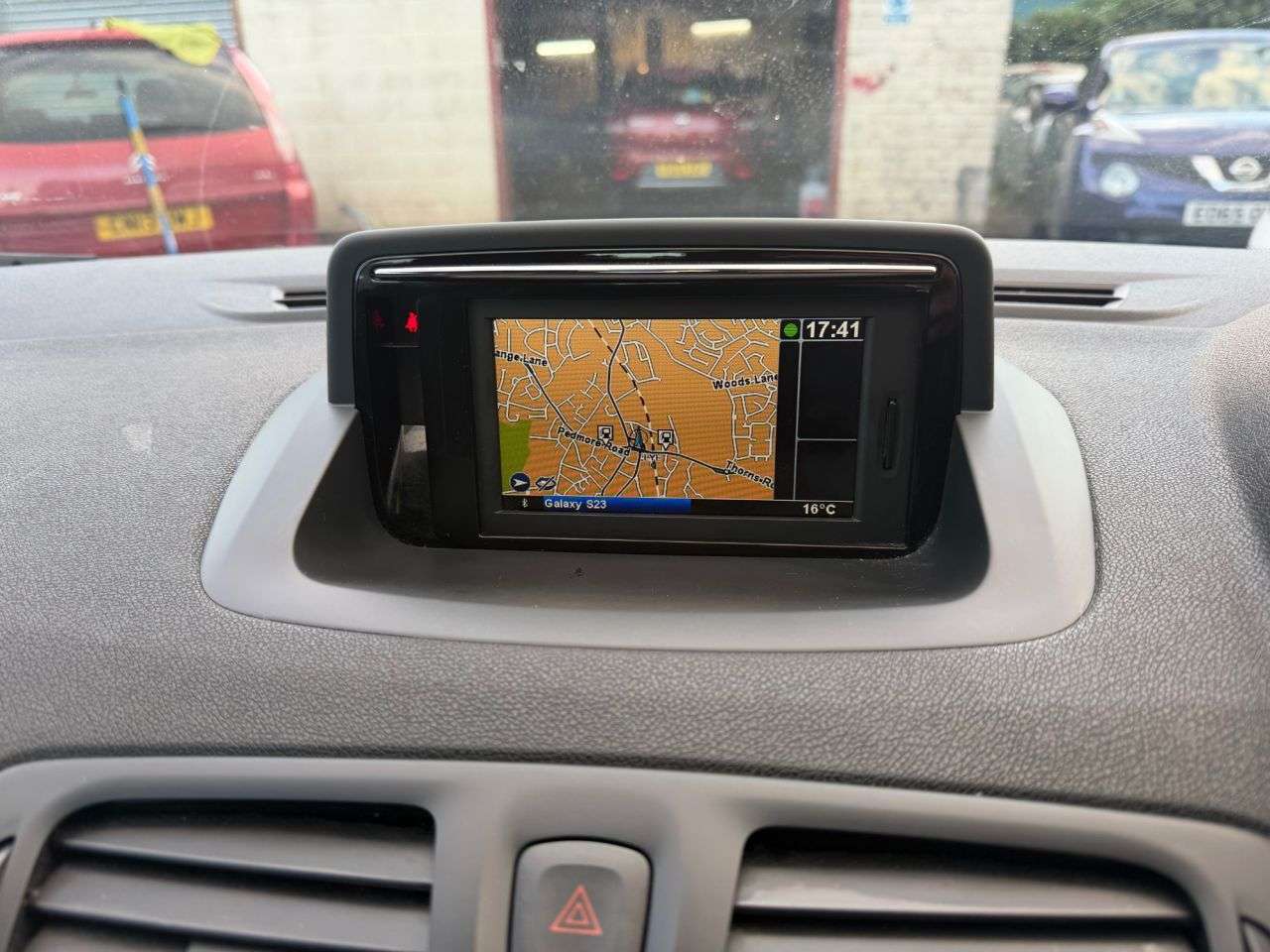 2014 RENAULT MEGANE 2014 RENAULT MEGANE