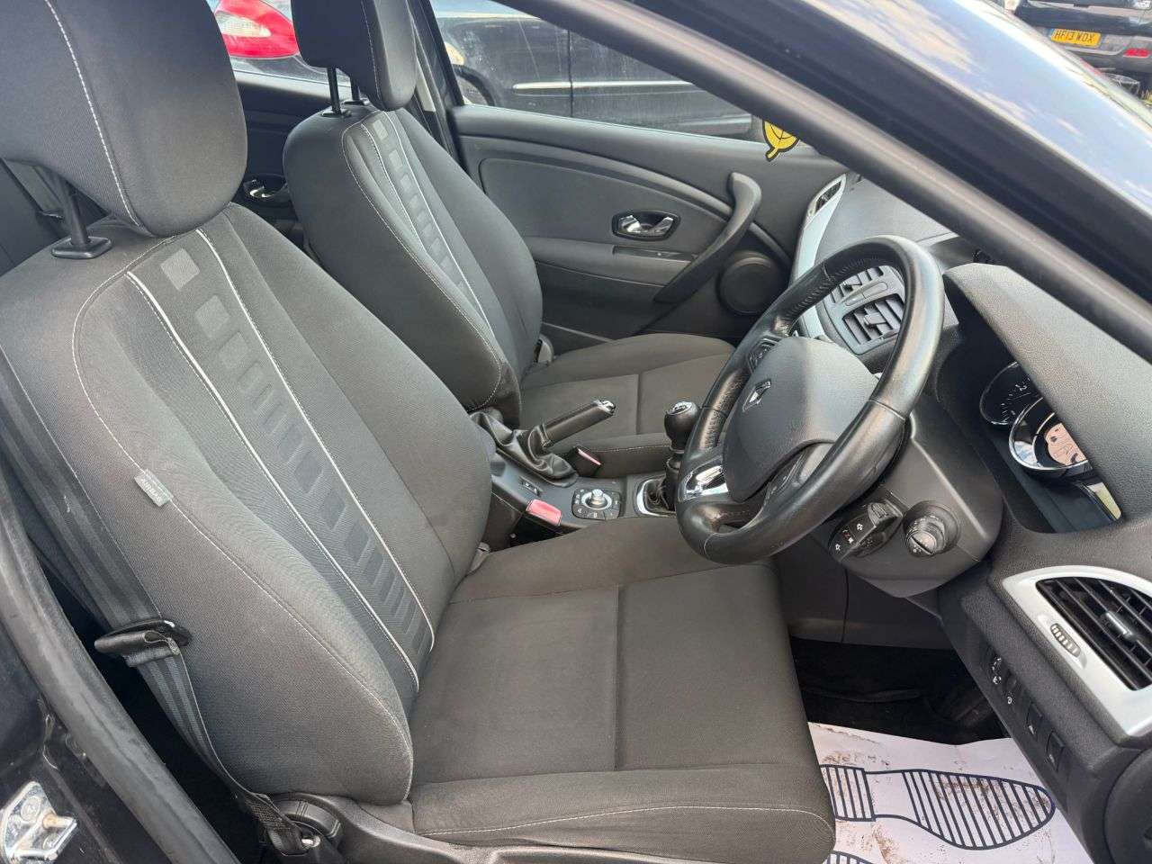 2014 RENAULT MEGANE 2014 RENAULT MEGANE