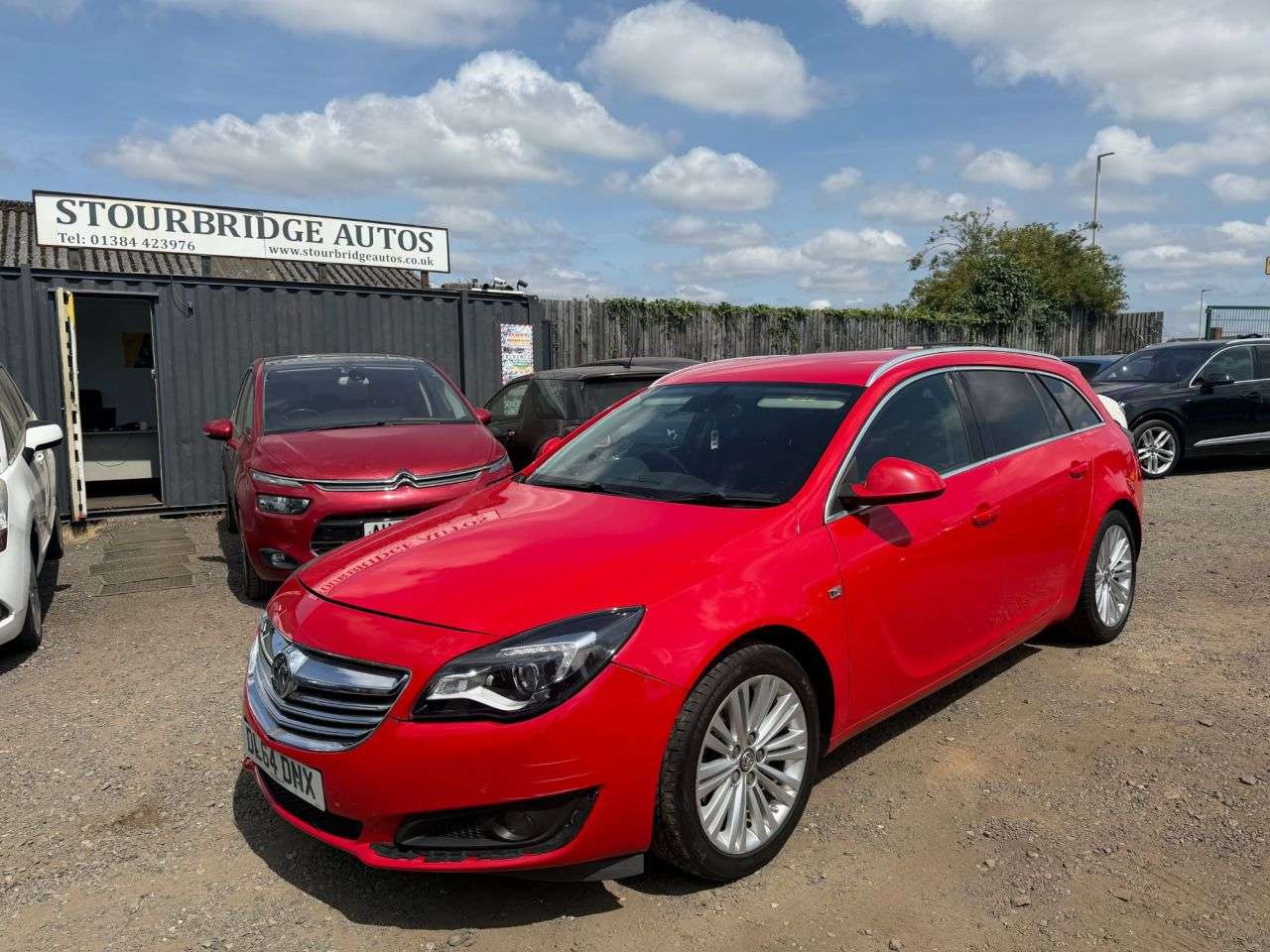 A 2014 VAUXHALL INSIGNIA 2.0 CDTi ecoFLEX Tech Line Sports Tourer 5dr Diesel Manual Euro 5 (s/s) (14 A 2014 VAUXHALL INSIGNIA 2.0 CDTi ecoFLEX Tech Line Sports Tourer 5dr Diesel Manual Euro 5 (s/s) (14