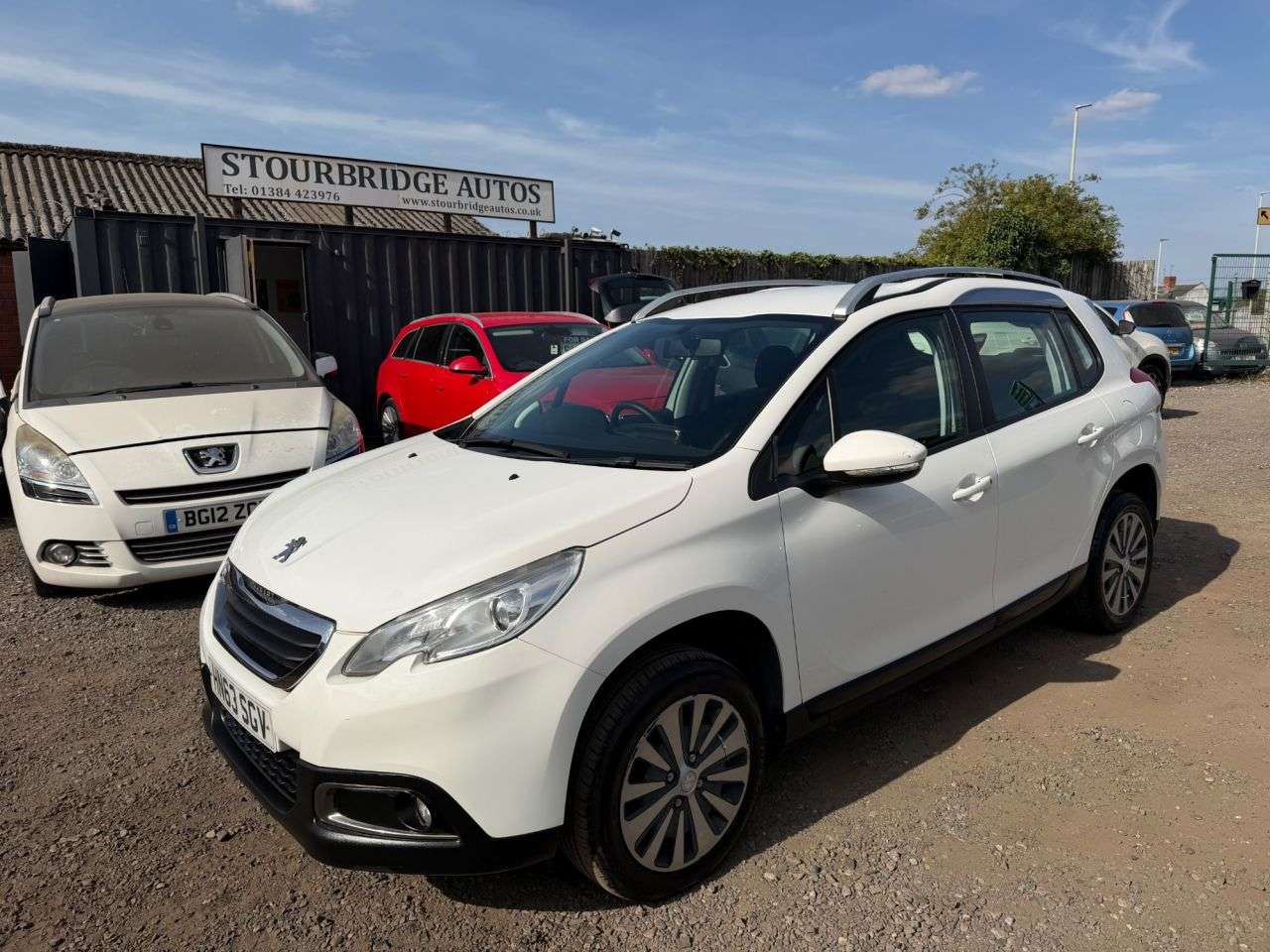 A 2014 PEUGEOT 2008 1.6 e-HDi Active SUV 5dr Diesel EGC Euro 5 (s/s) (92 ps) ** 3 Month Warrant A 2014 PEUGEOT 2008 1.6 e-HDi Active SUV 5dr Diesel EGC Euro 5 (s/s) (92 ps) ** 3 Month Warrant