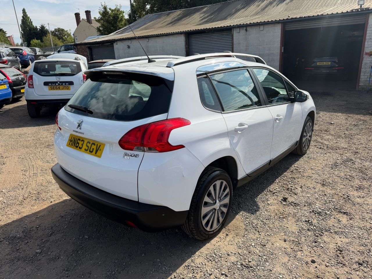 A 2014 PEUGEOT 2008 1.6 e-HDi Active SUV 5dr Diesel EGC Euro 5 (s/s) (92 ps) ** 3 Month Warrant A 2014 PEUGEOT 2008 1.6 e-HDi Active SUV 5dr Diesel EGC Euro 5 (s/s) (92 ps) ** 3 Month Warrant
