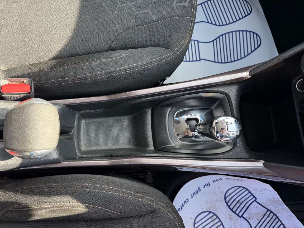 2014 PEUGEOT 2008 2014 PEUGEOT 2008
