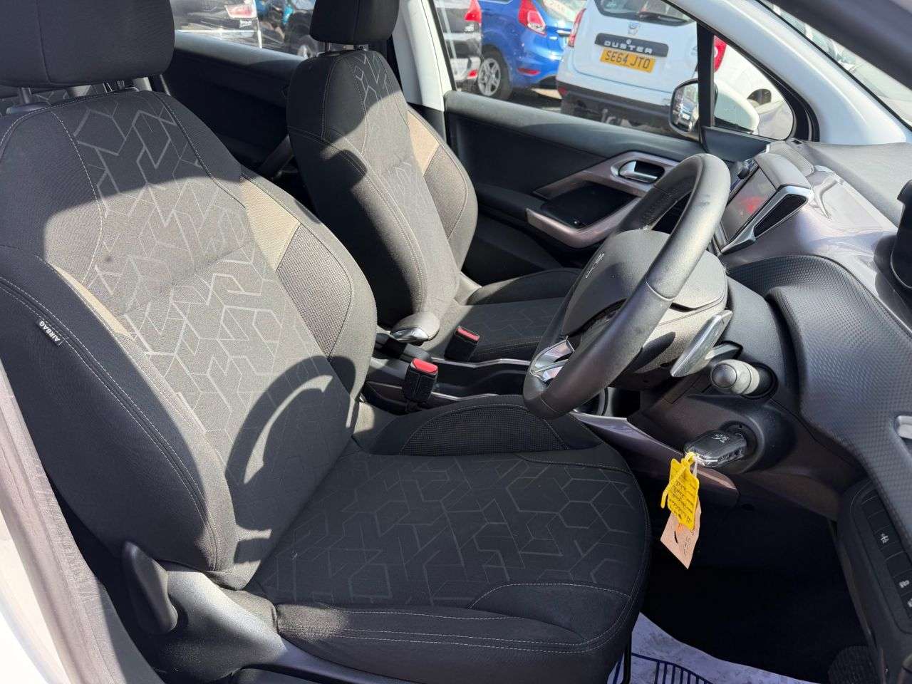 2014 PEUGEOT 2008 2014 PEUGEOT 2008