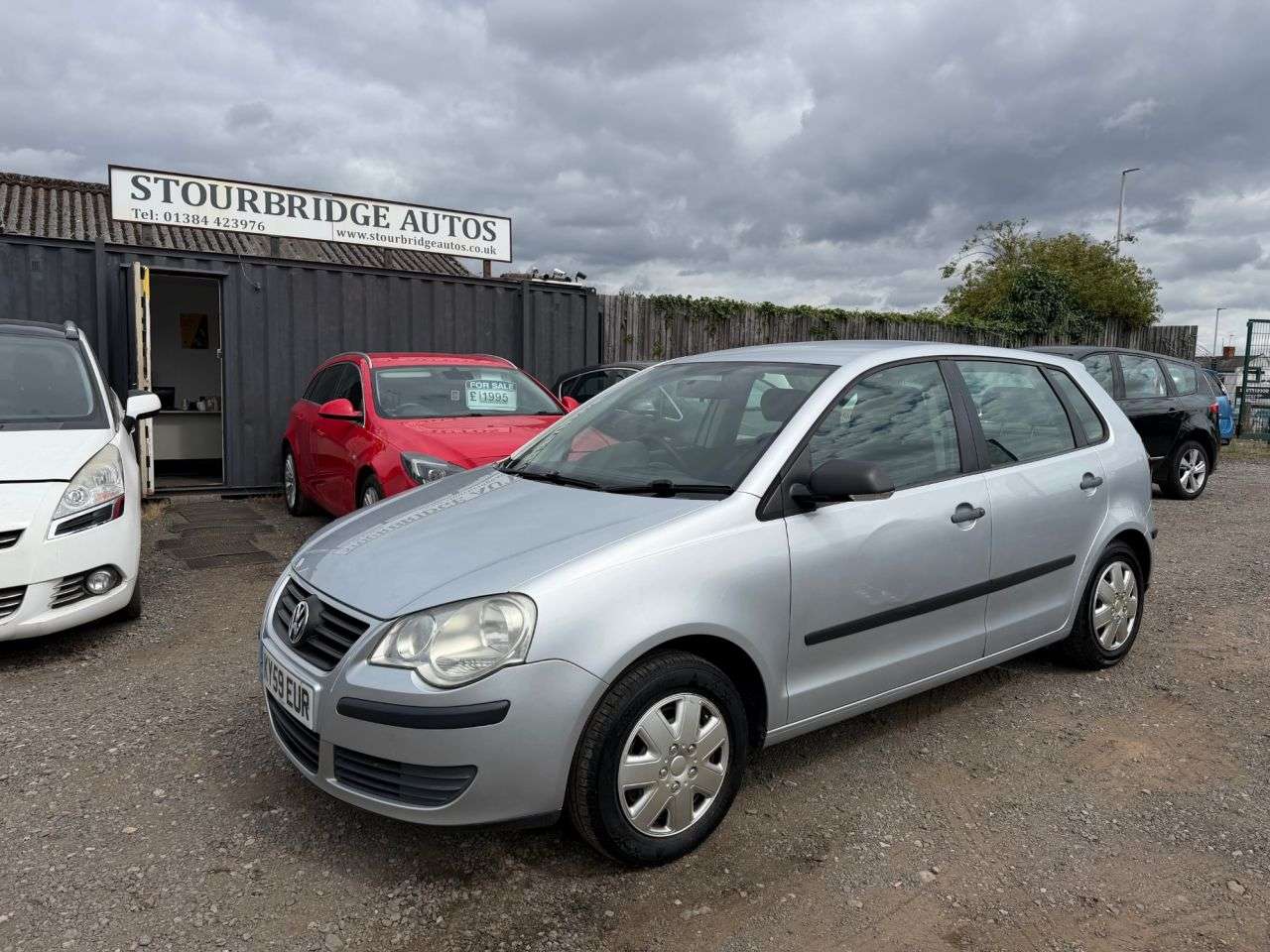 A 2009 VOLKSWAGEN POLO 1.2 E Hatchback 5dr Petrol Manual (138 g/km, 60 bhp) A 2009 VOLKSWAGEN POLO 1.2 E Hatchback 5dr Petrol Manual (138 g/km, 60 bhp)