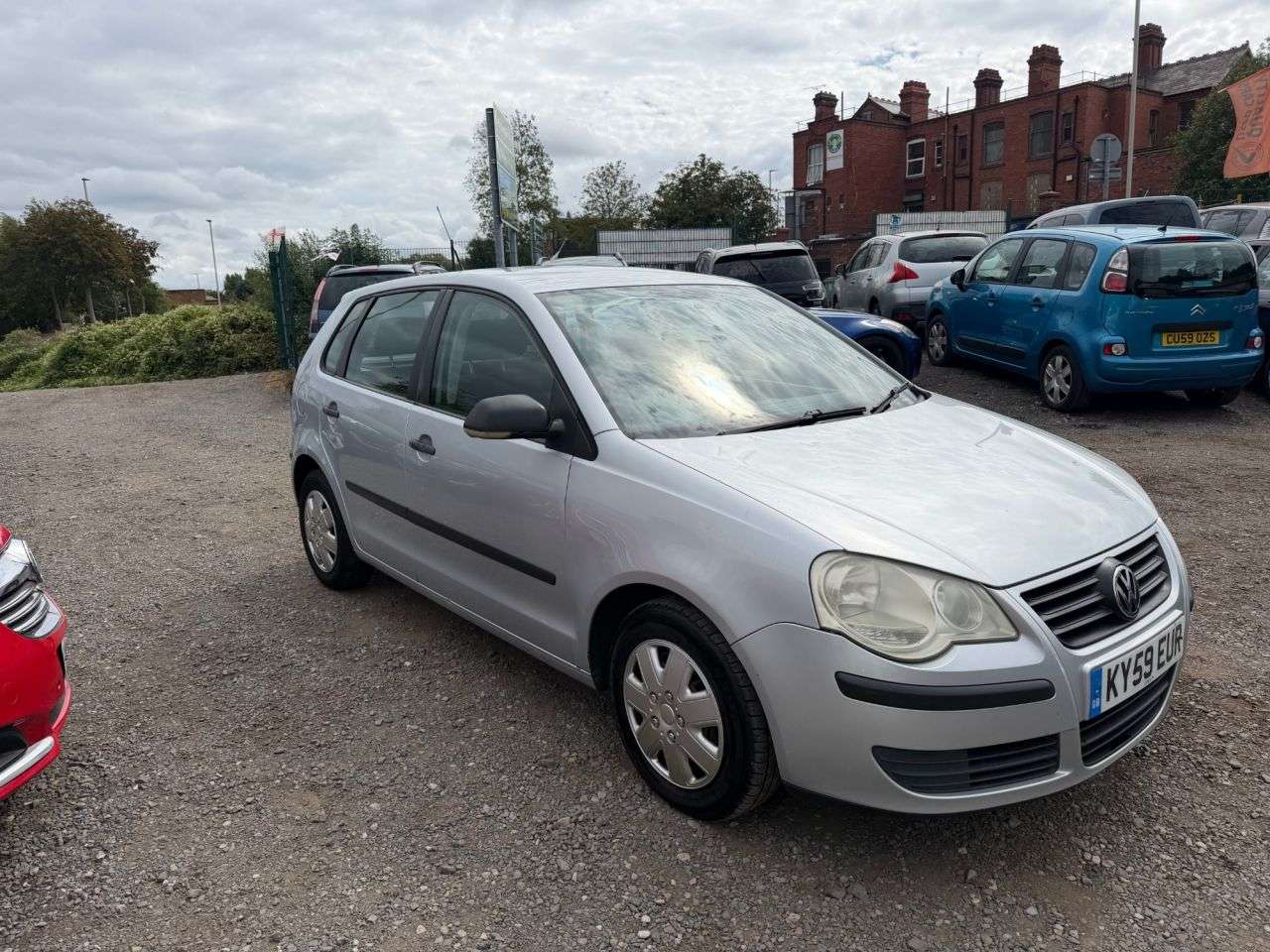 A 2009 VOLKSWAGEN POLO 1.2 E Hatchback 5dr Petrol Manual (138 g/km, 60 bhp) A 2009 VOLKSWAGEN POLO 1.2 E Hatchback 5dr Petrol Manual (138 g/km, 60 bhp)